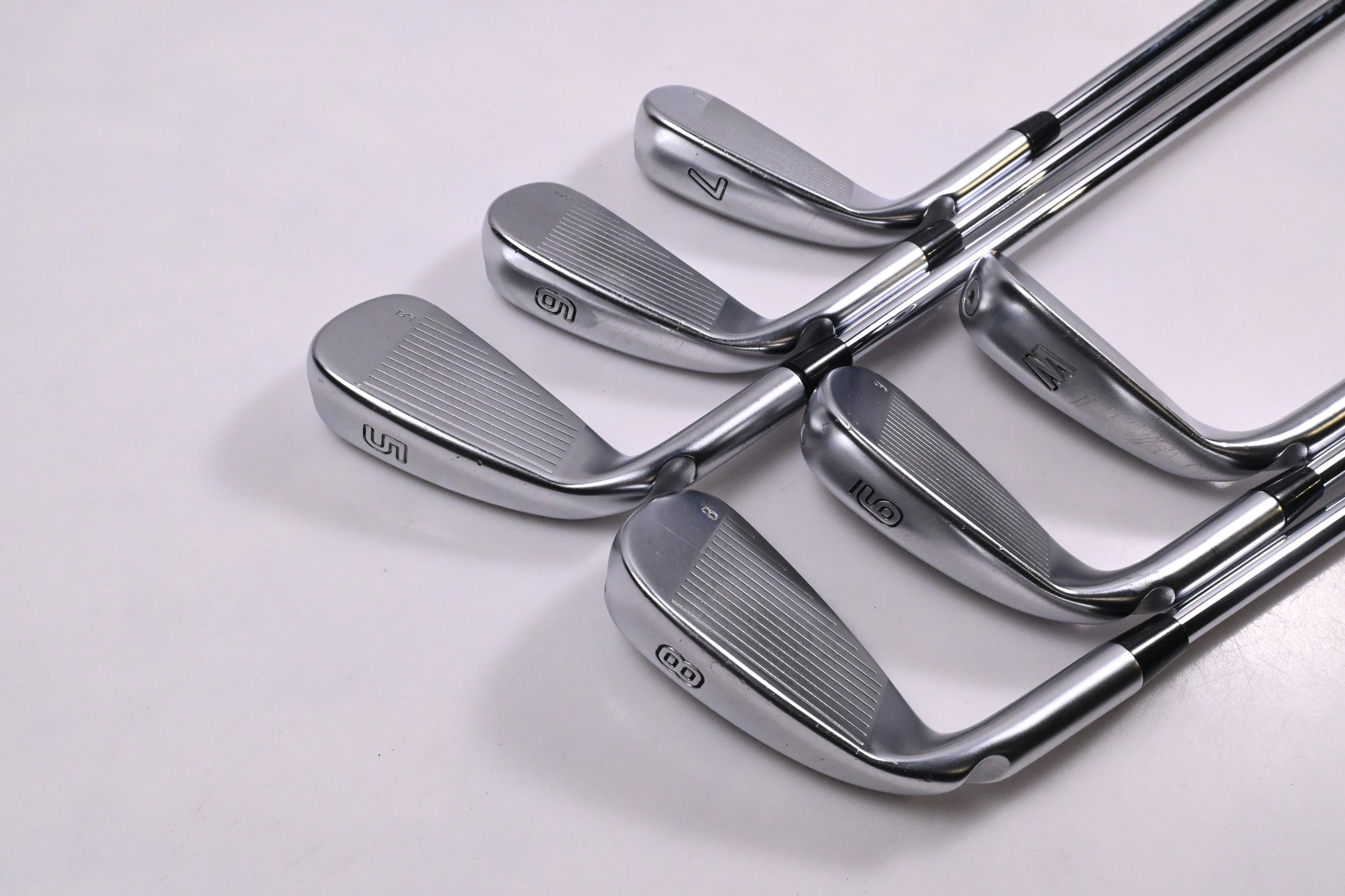 Ping G410 Irons / 5-PW / White Dot / Regular Flex Ping AWT 2.0 Shafts
