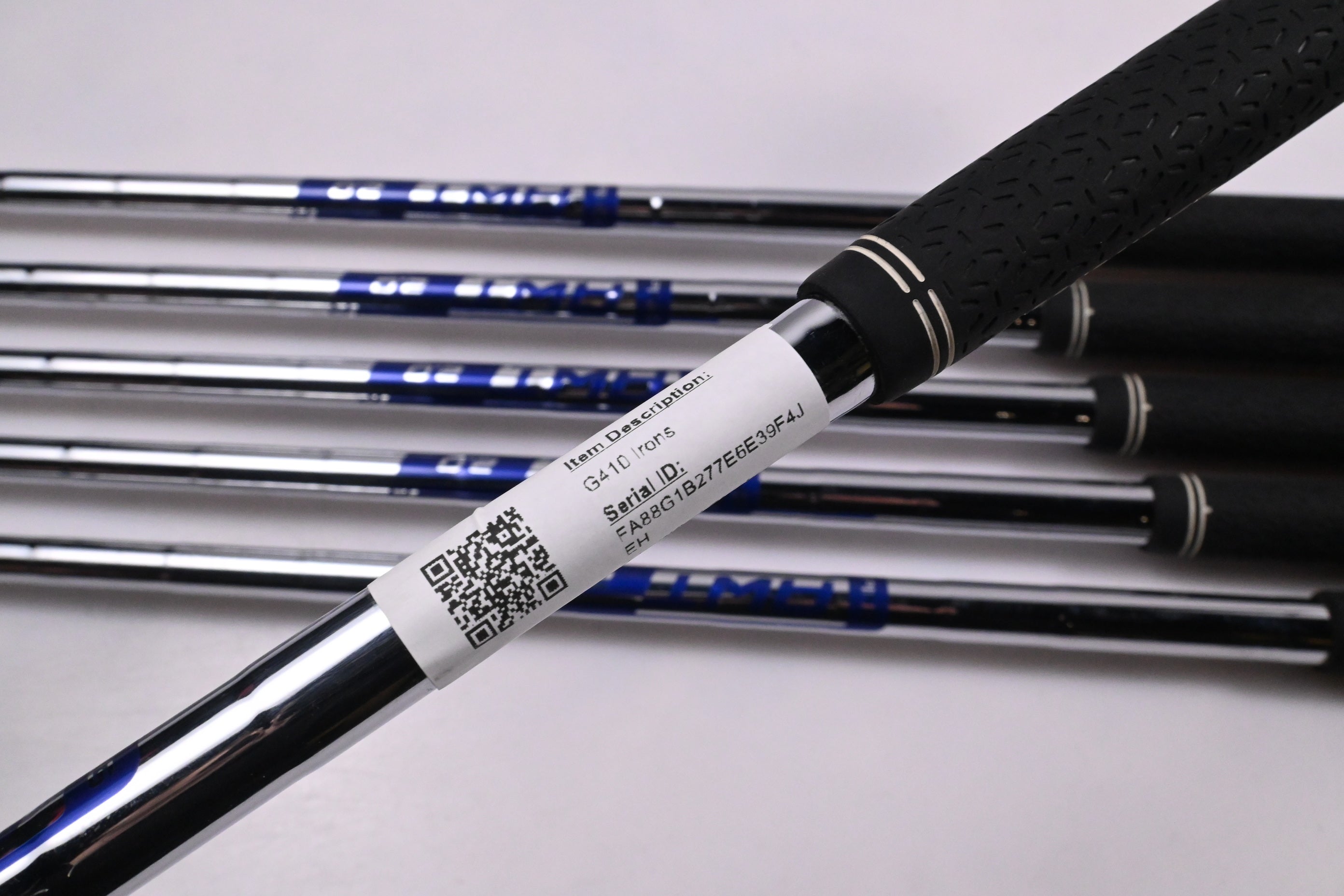Ping G410 Irons / 5-PW / White Dot / Regular Flex Ping AWT 2.0 Shafts