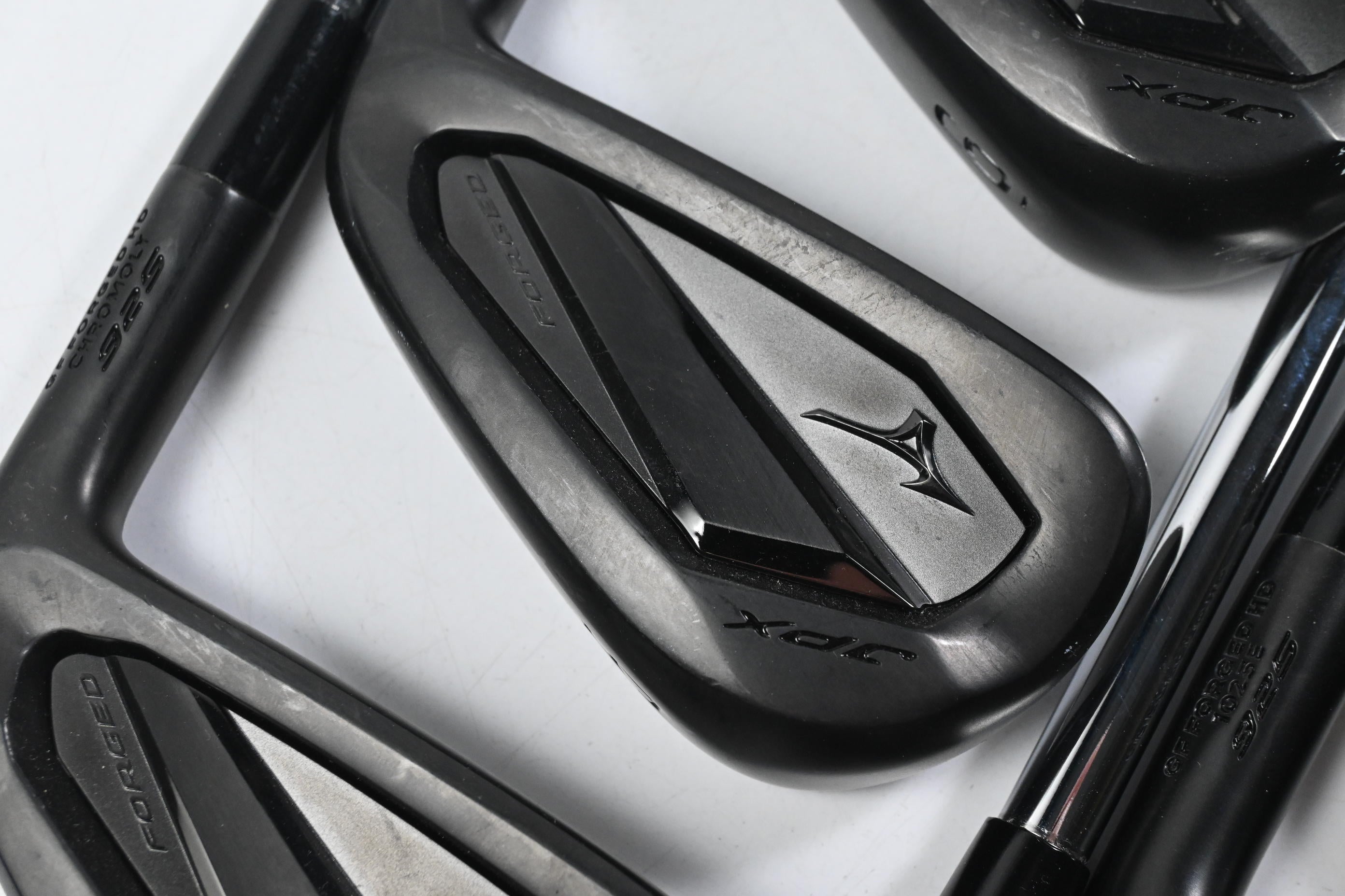 Mizuno JPX 925 Forged Irons / 4-PW / Stiff Flex Dynamic Gold Mid S300 115 Shafts