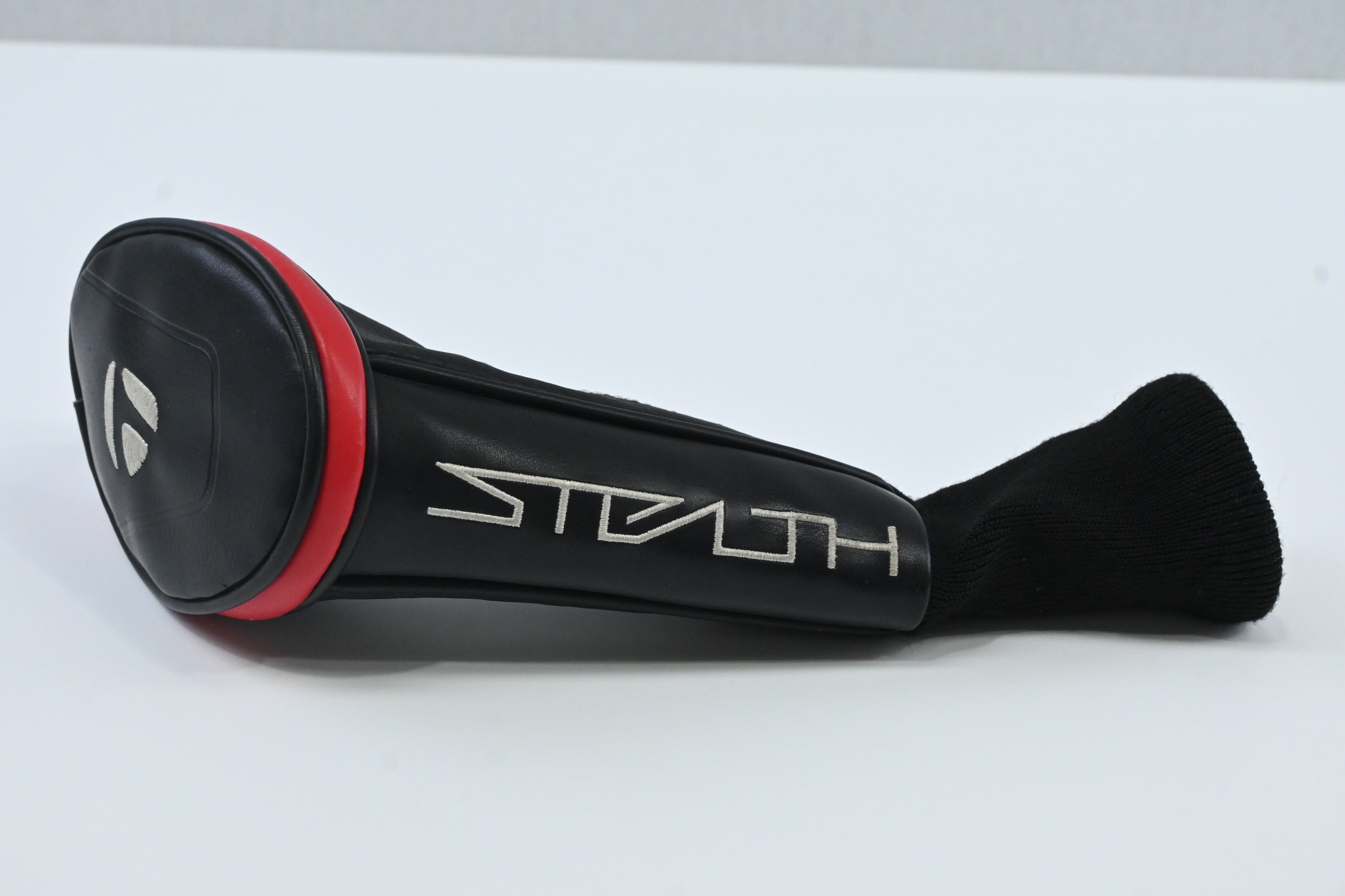 Taylormade Stealth Plus #3 Hybrid / 19.5 Degree / Regular Flex HZRDUS Smoke RDX