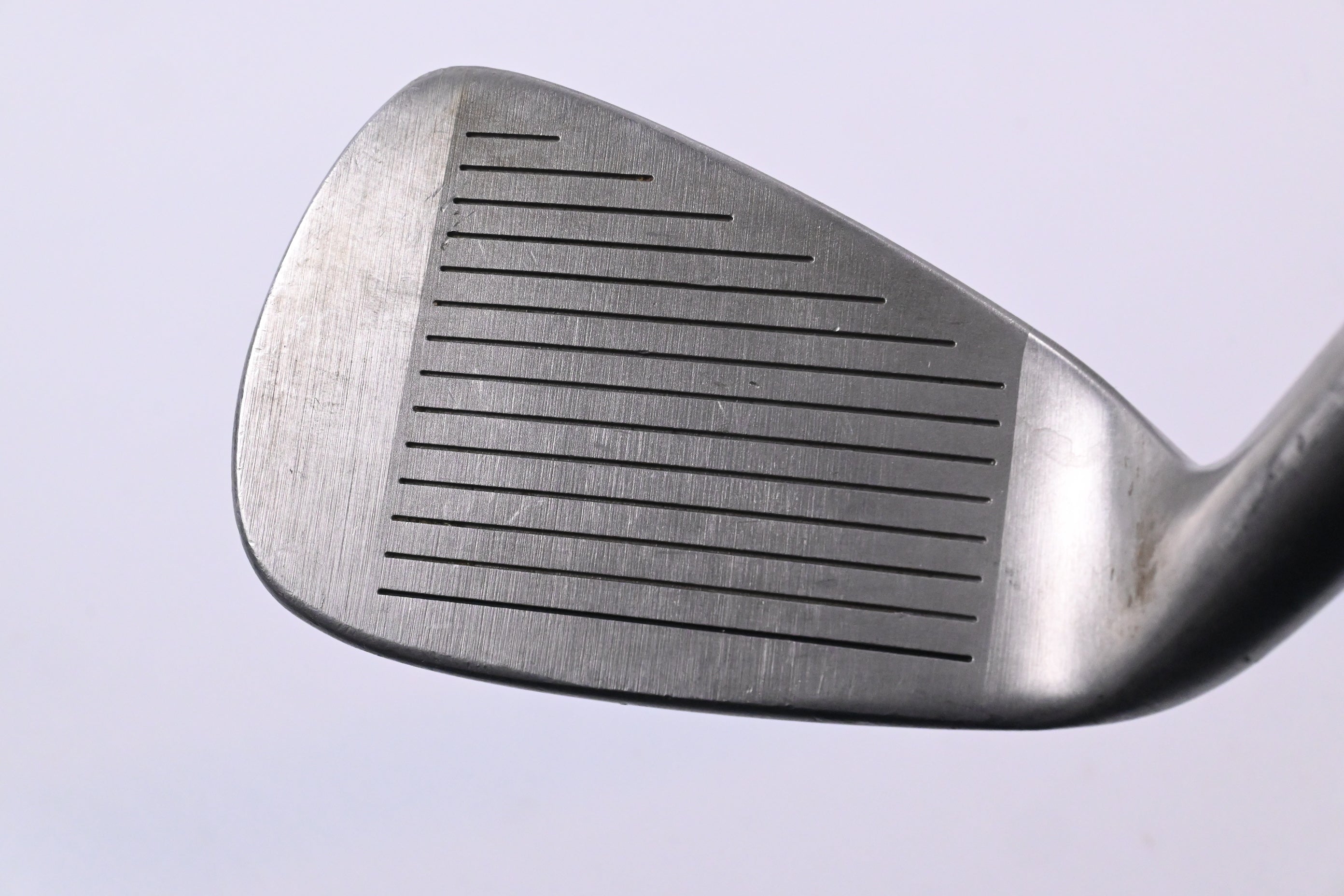 Wilson Deep Red Tour Sand Wedge / 56 Degree / Wedge Flex Wilson Tour Steel Shaft