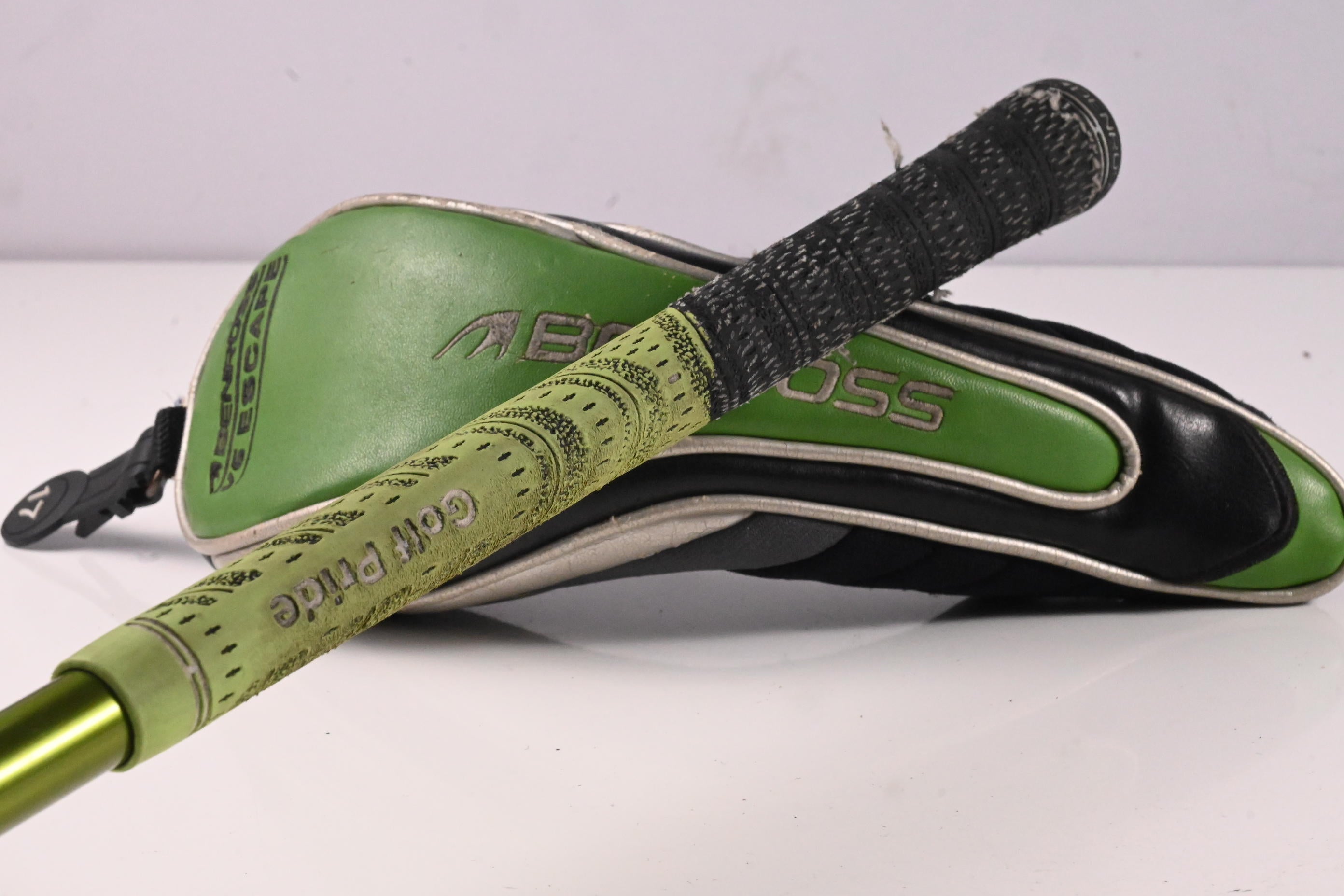 Benross V6 #2 Hybrid / 17 Degree / Stiff Flex Aldila NV Green 85 Shaft