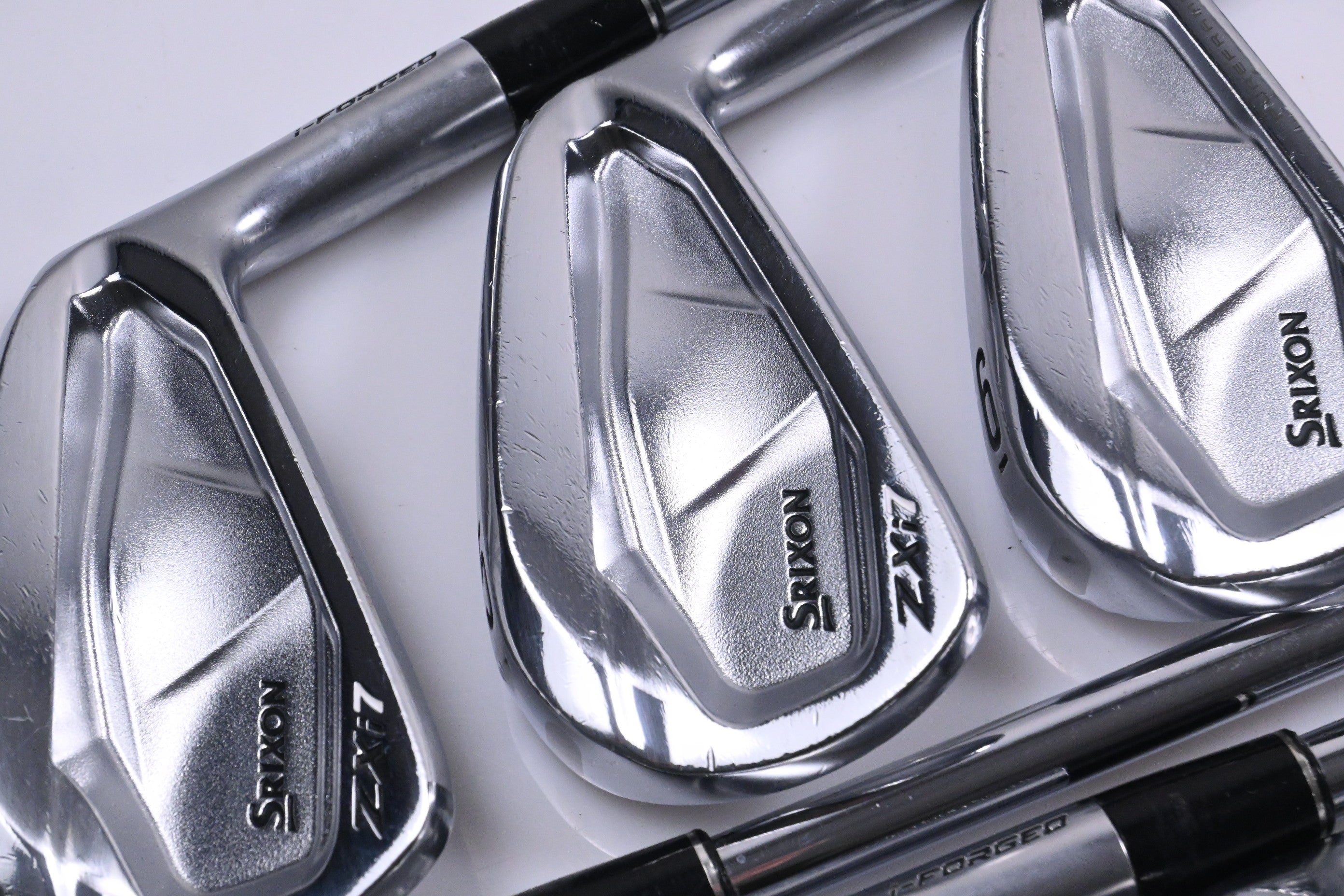 Srixon ZXi7 Irons / 4-PW / Stiff Flex N.S.PRO Modus3 Tour130 Shafts
