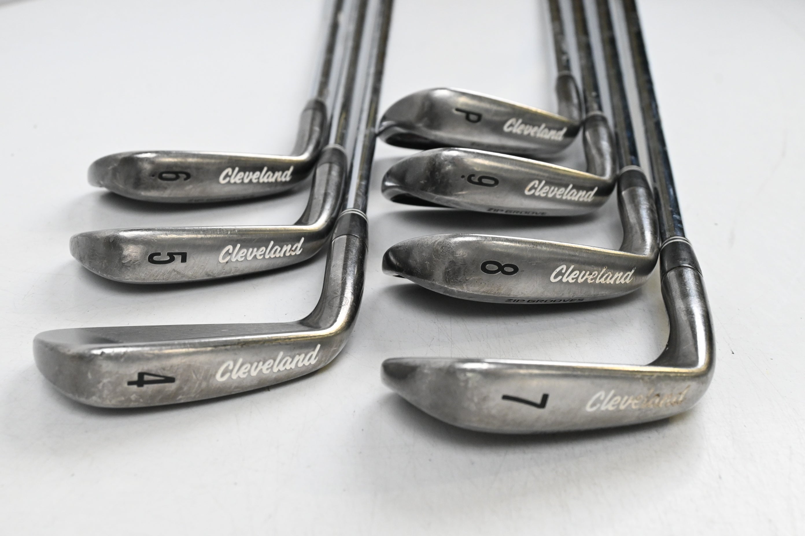 Cleveland CG7 Tour Irons / 4-PW / Stiff Flex Dynamic Gold S300 Shafts