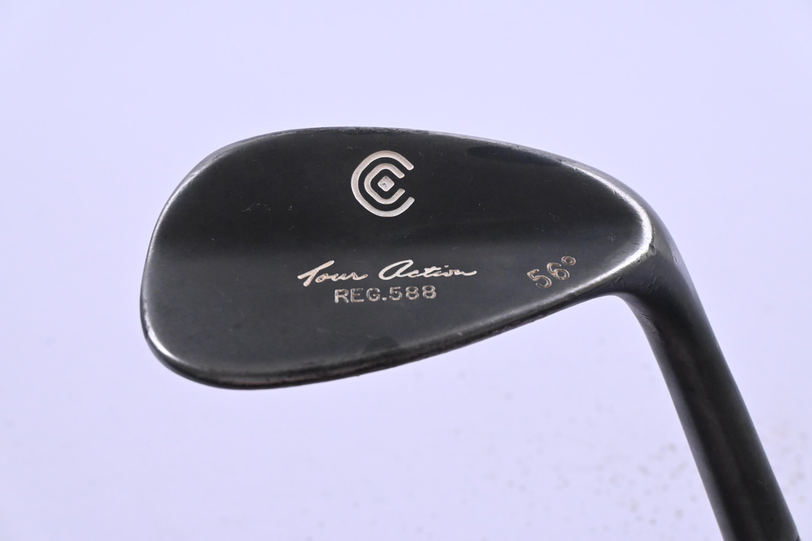 Cleveland 588 Tour Action Sand Wedge / 56 Degree / Wedge Flex Dynamic Gold Shaft