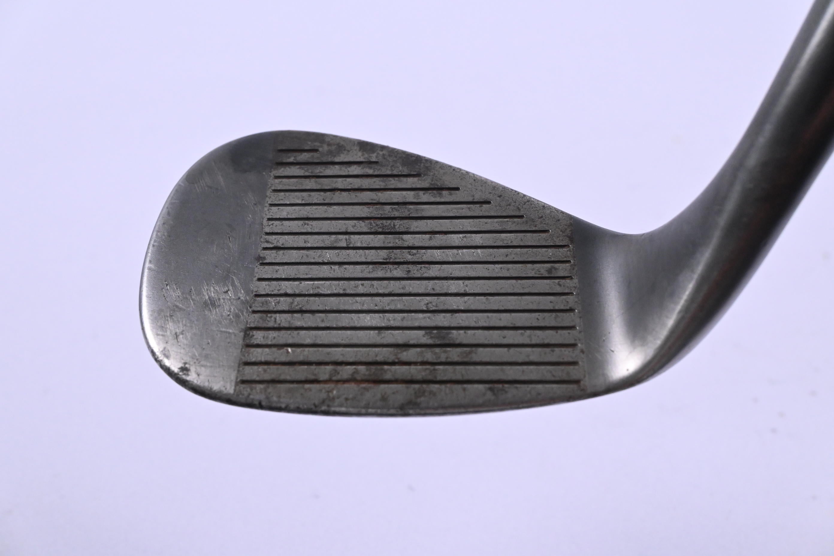 Cleveland 588 Tour Action Sand Wedge / 56 Degree / Wedge Flex Dynamic Gold Shaft