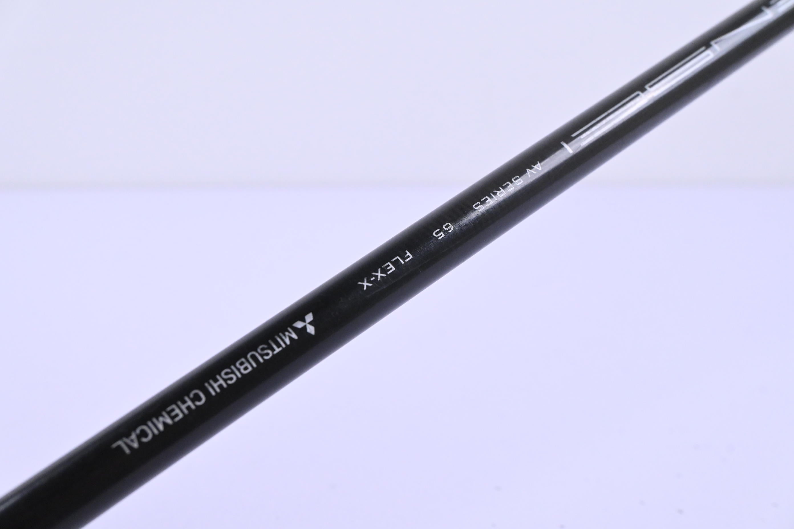 Titleist TSi3 Driver / 9 Degree / X-Flex Tensei AV Raw White 65 Shaft