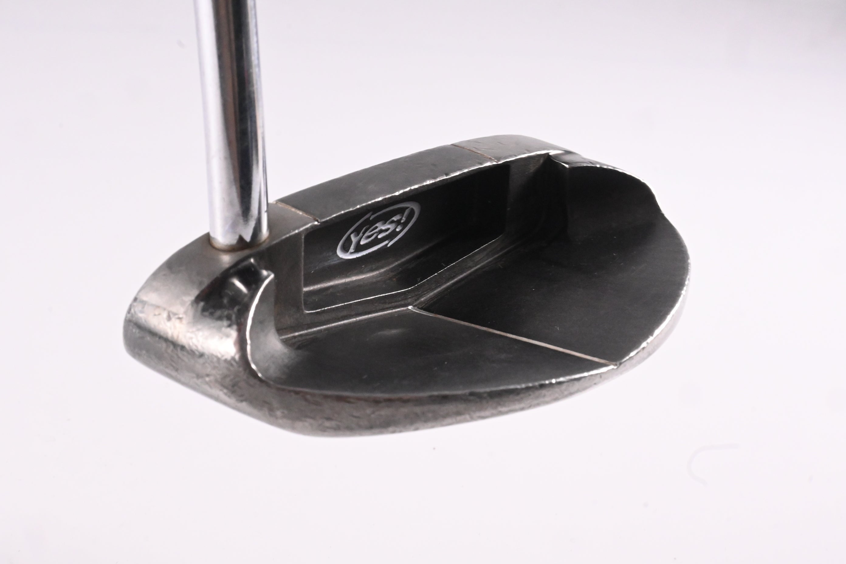 Yes! C-Groove Victoria II Putter / 34 Inch