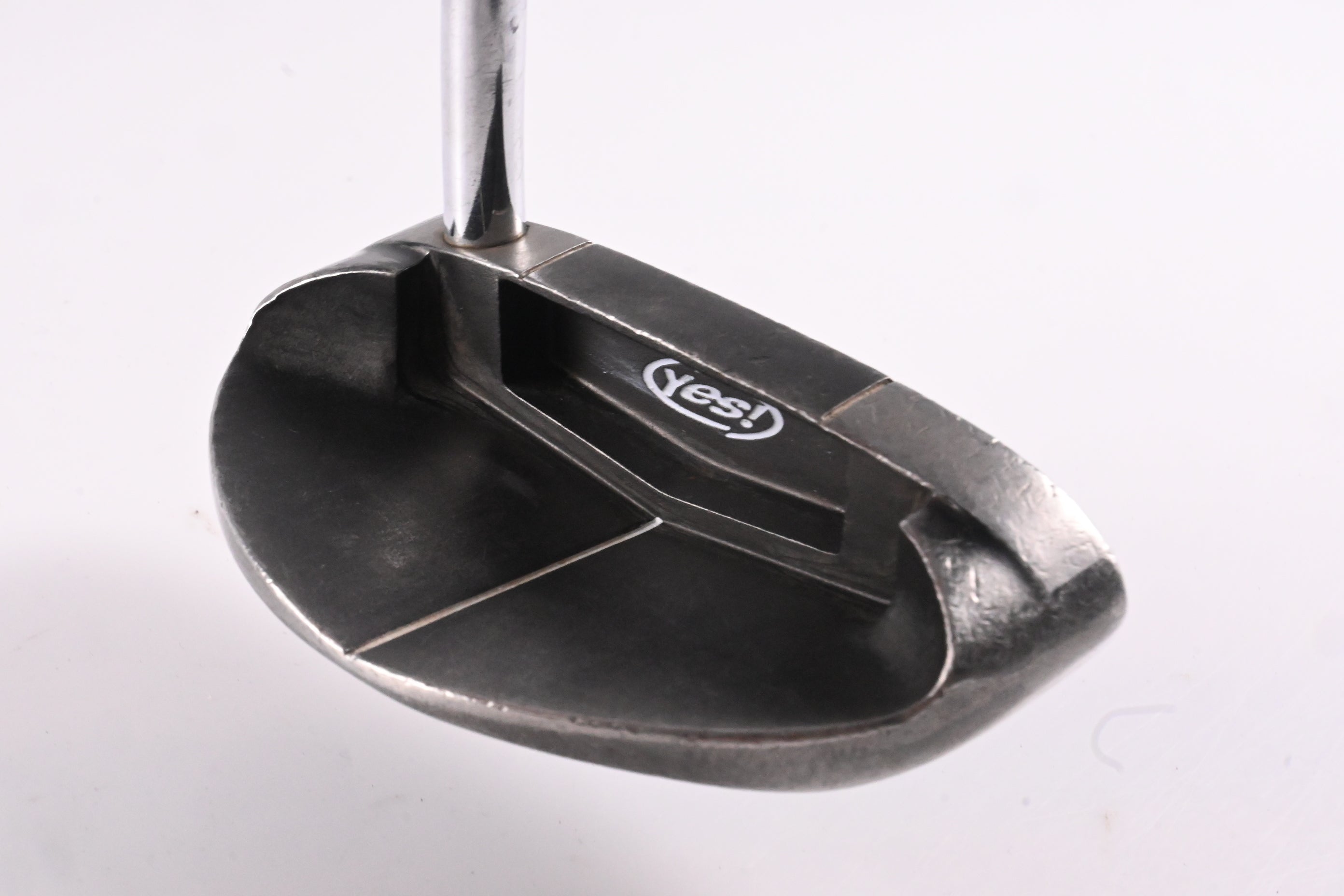 Yes! C-Groove Victoria II Putter / 34 Inch