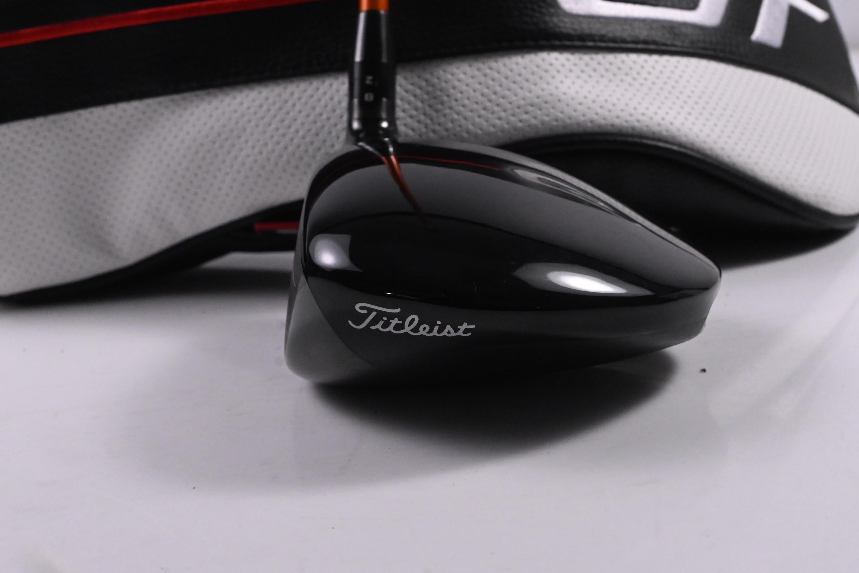 Left Hand Titleist GT2 Driver / 9 Degree / X-Flex Tour AD Graphite Design DI-6