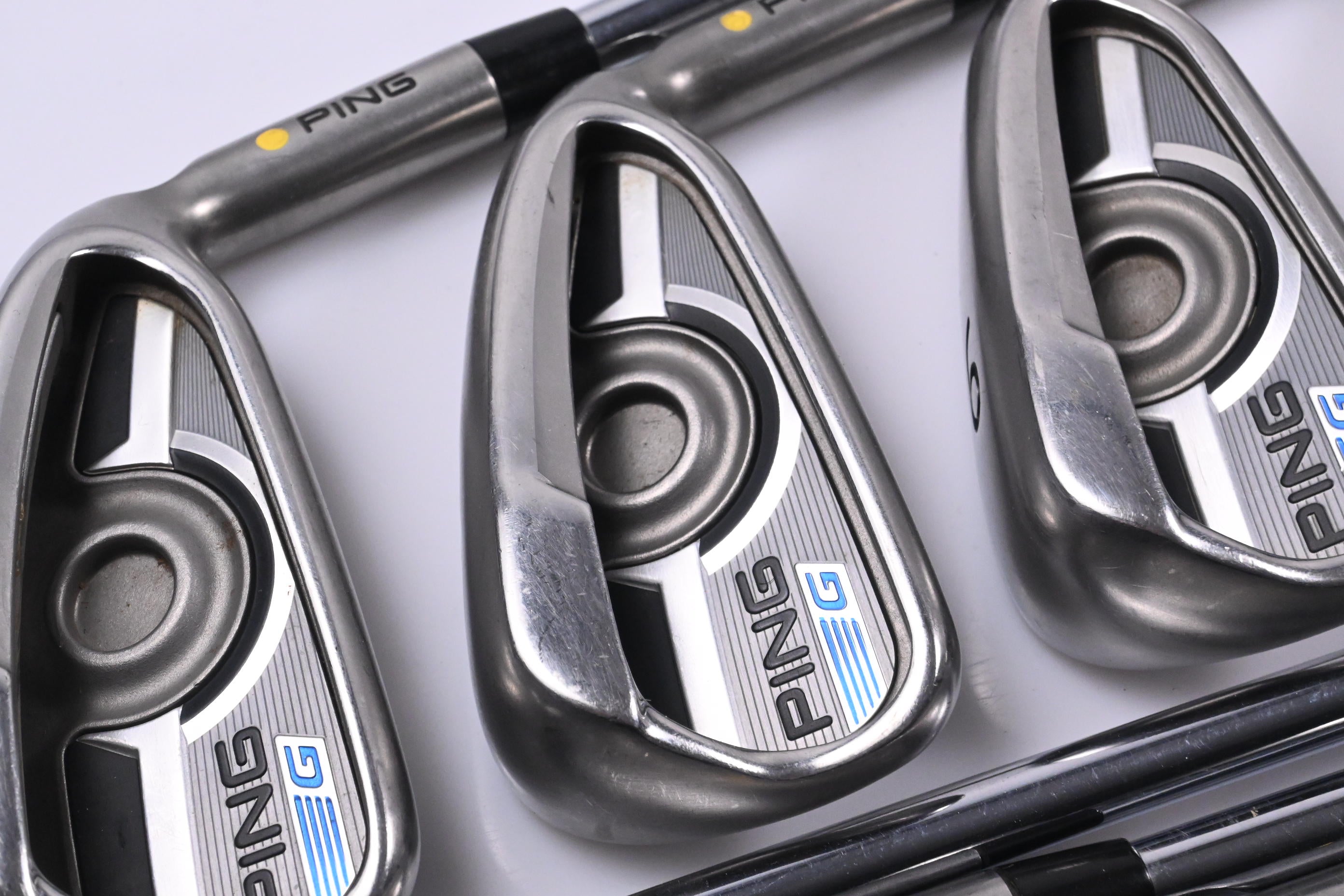 Ping G Series Irons / 4-PW+UW+SW / Yellow Dot / Regular Flex Ping AWT 2.0 Shafts