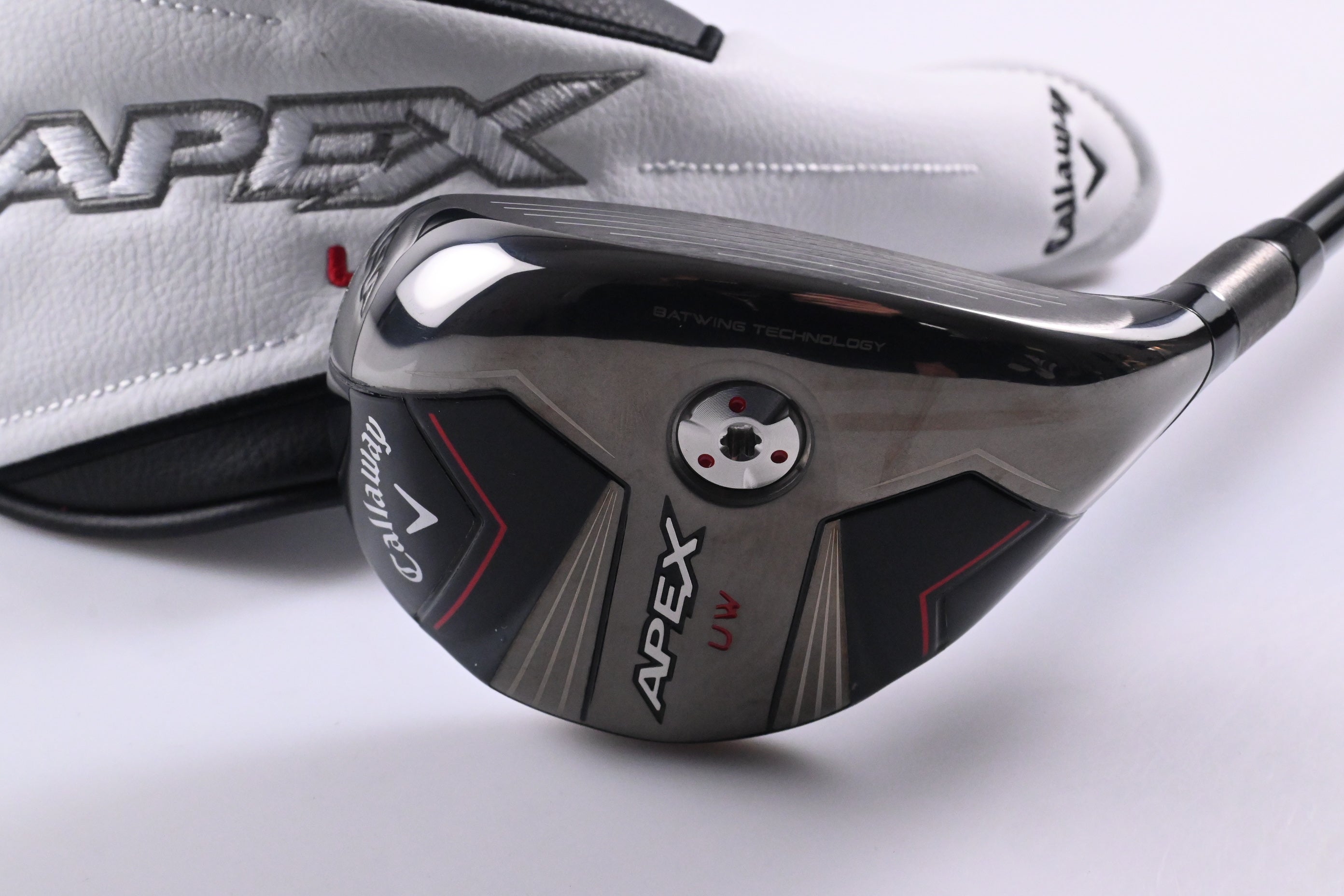 Callaway Apex UW 24 #2 Hybrid / 17 Degree / Stiff Flex MMT 70 Shaft
