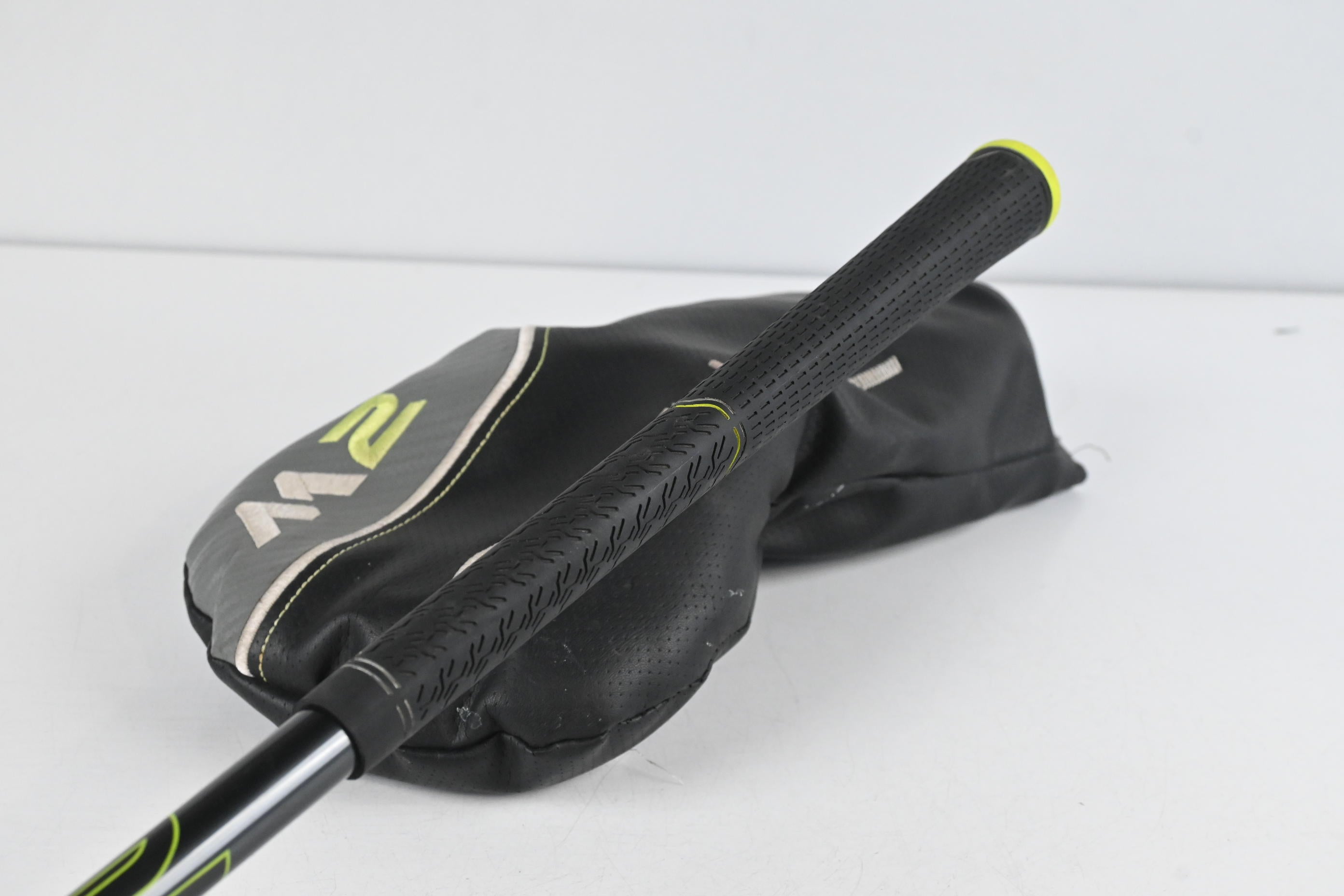 Taylormade M2 2017 Driver / 9.5 Degree / Stiff Flex Fujikura XLR8 Pro 56 Shaft