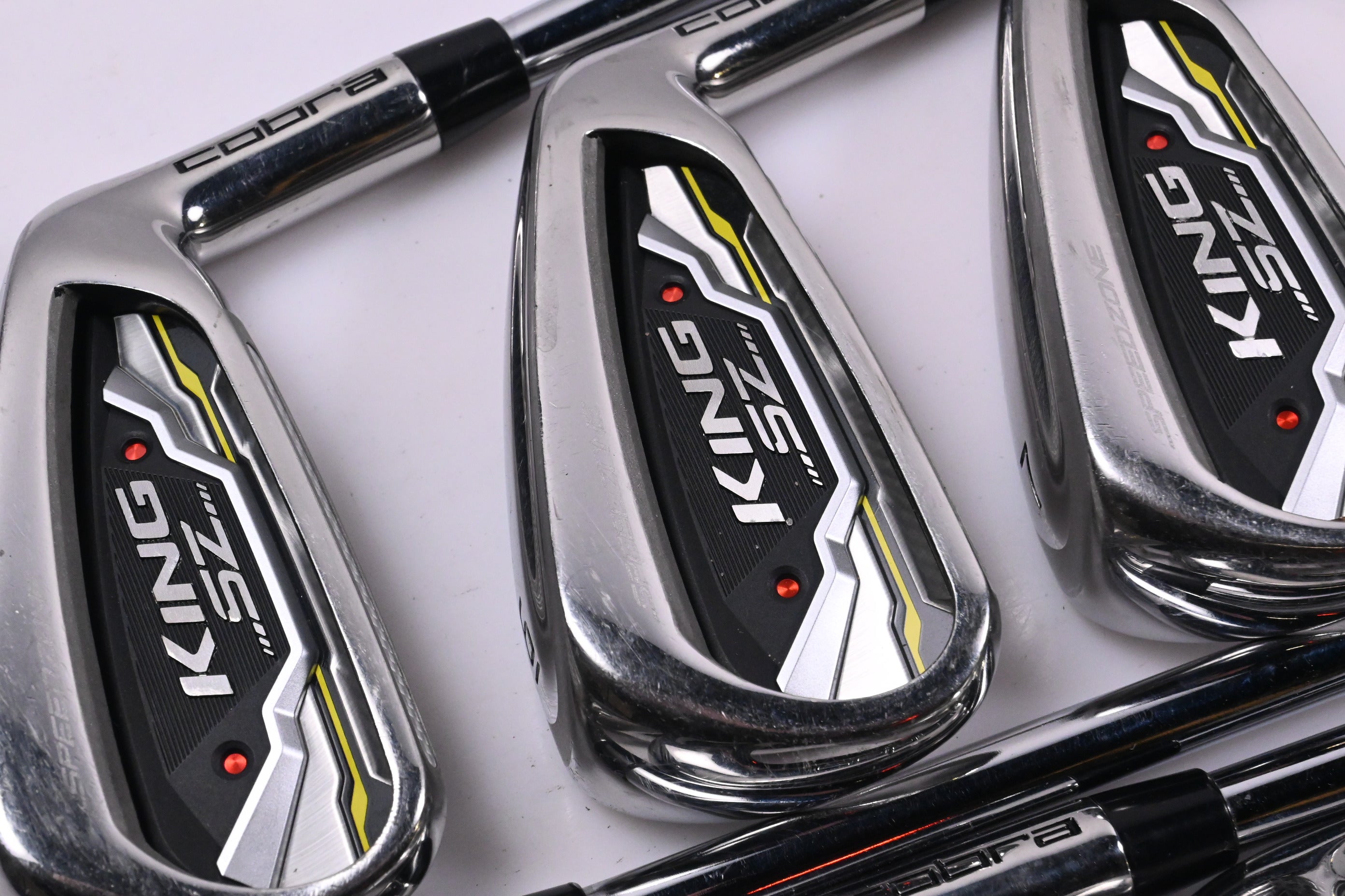 Cobra King Speedzone Irons / 5-PW+GW / Regular Flex Cobra Shafts