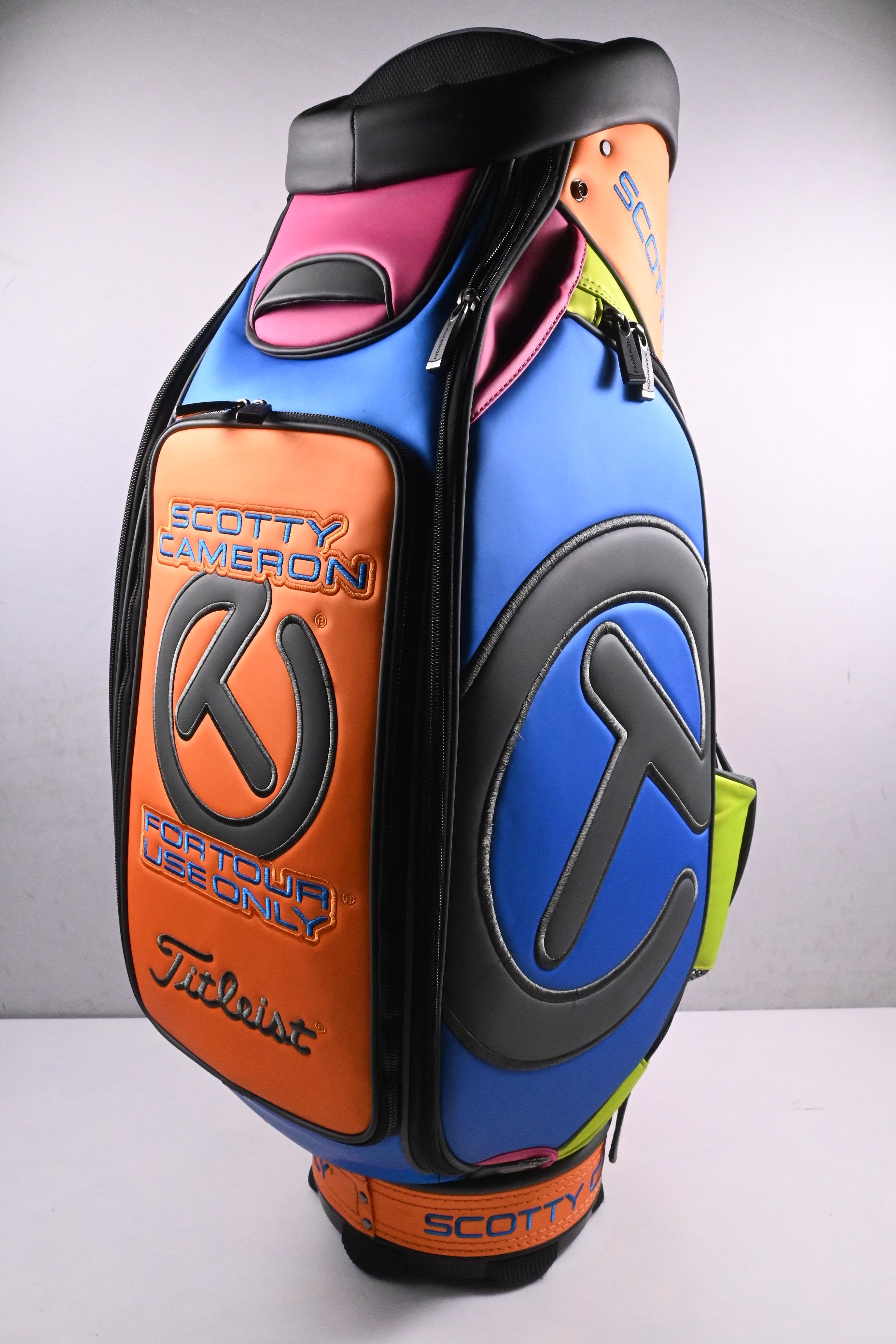 Scotty Cameron Tour Only Circle T 2023 Staff Tour Bag / 6-Way Divider