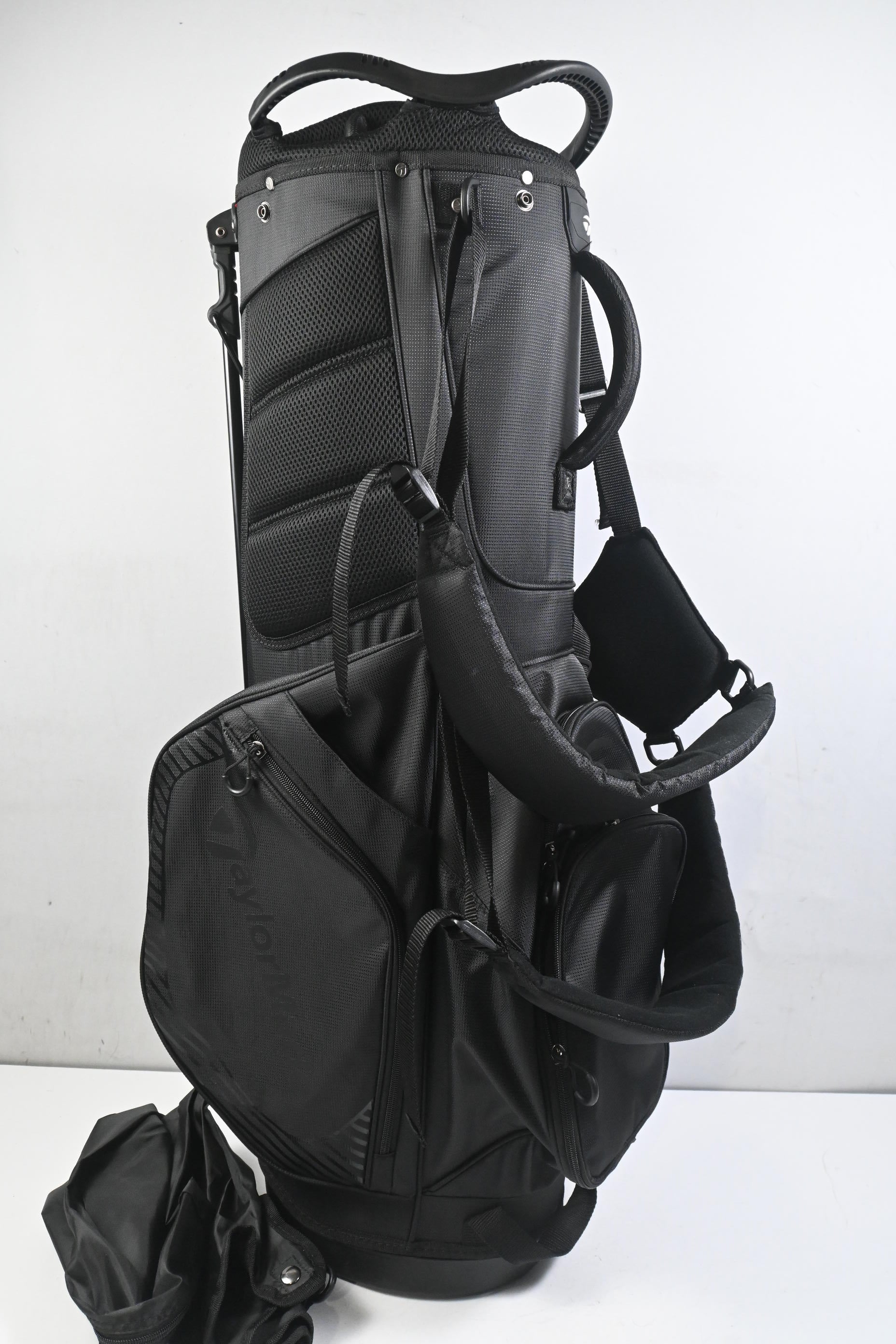 Taylormade Stand Bag / 8-Way Divider / Black