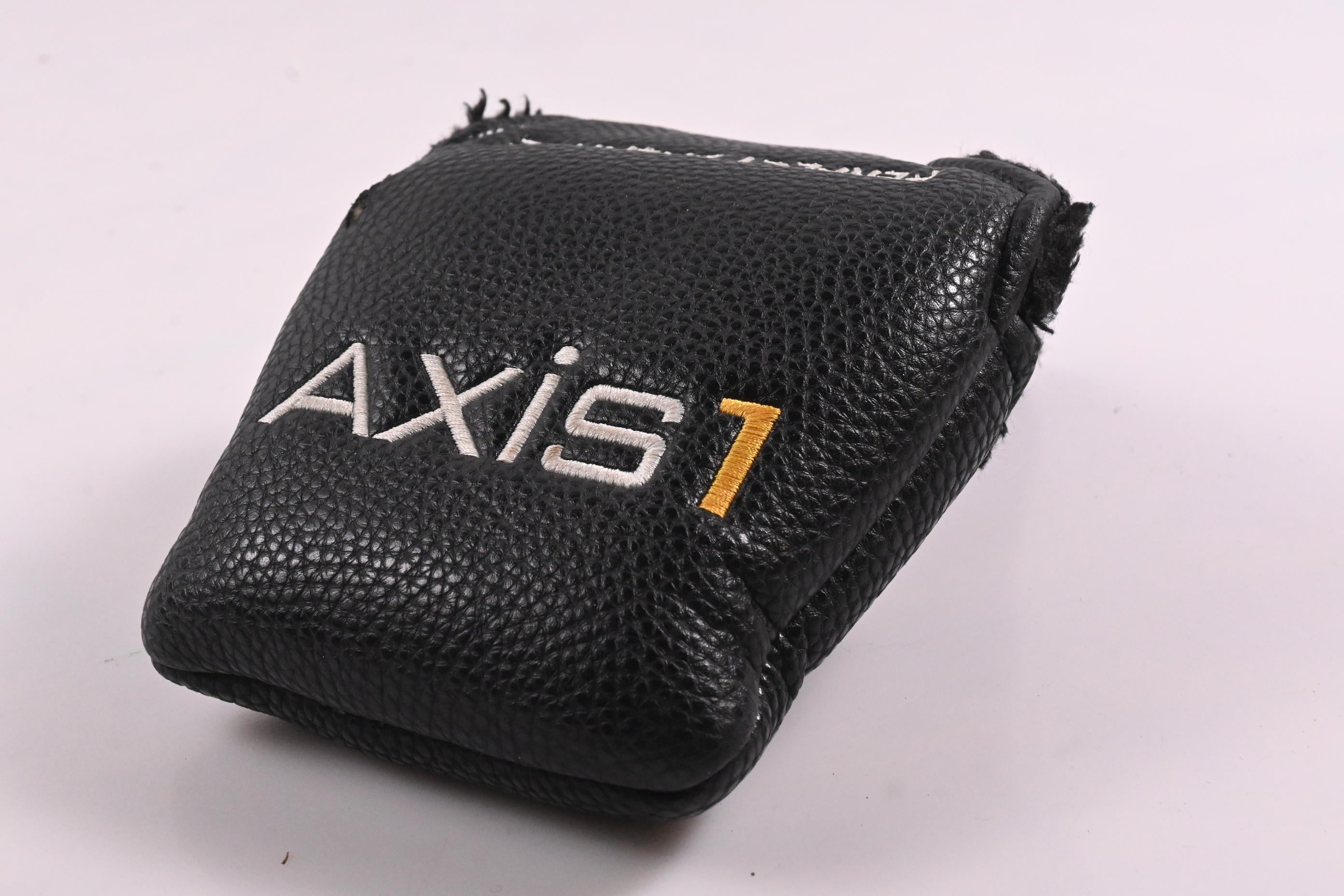 Axis1 Rose Putter / 34 Inch