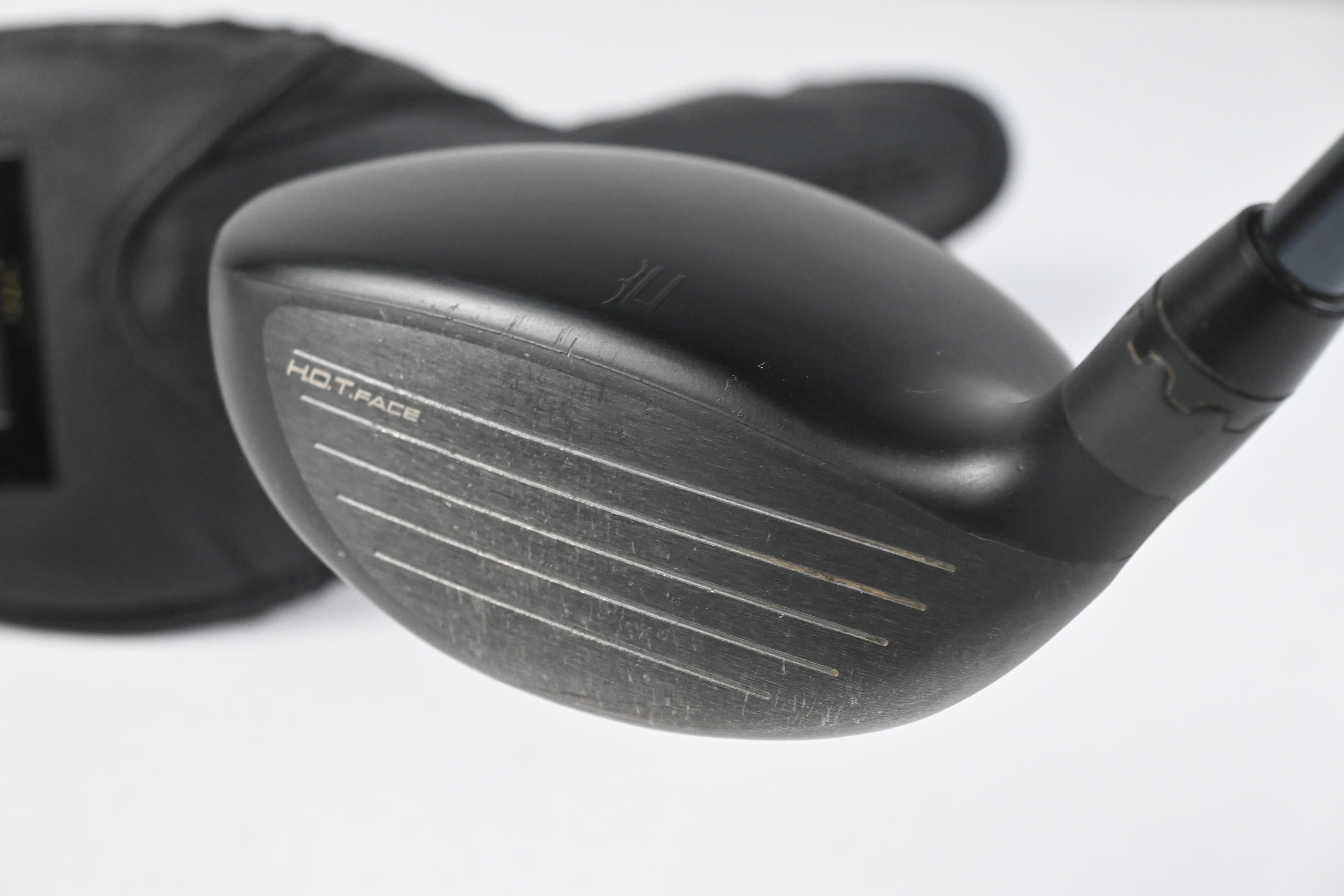 Cobra Darkspeed X Driver / 9 Degree / Regular Flex UST Mamiya Lin.Q M40X 6 Shaft