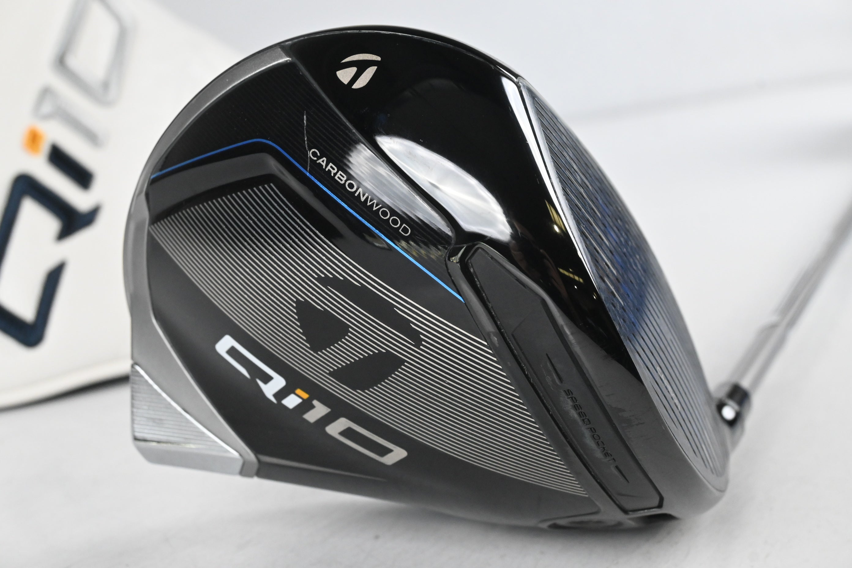 Taylormade Qi10 Driver / 10.5 Degree / Regular Flex Fujikura Speeder NX TCS 50