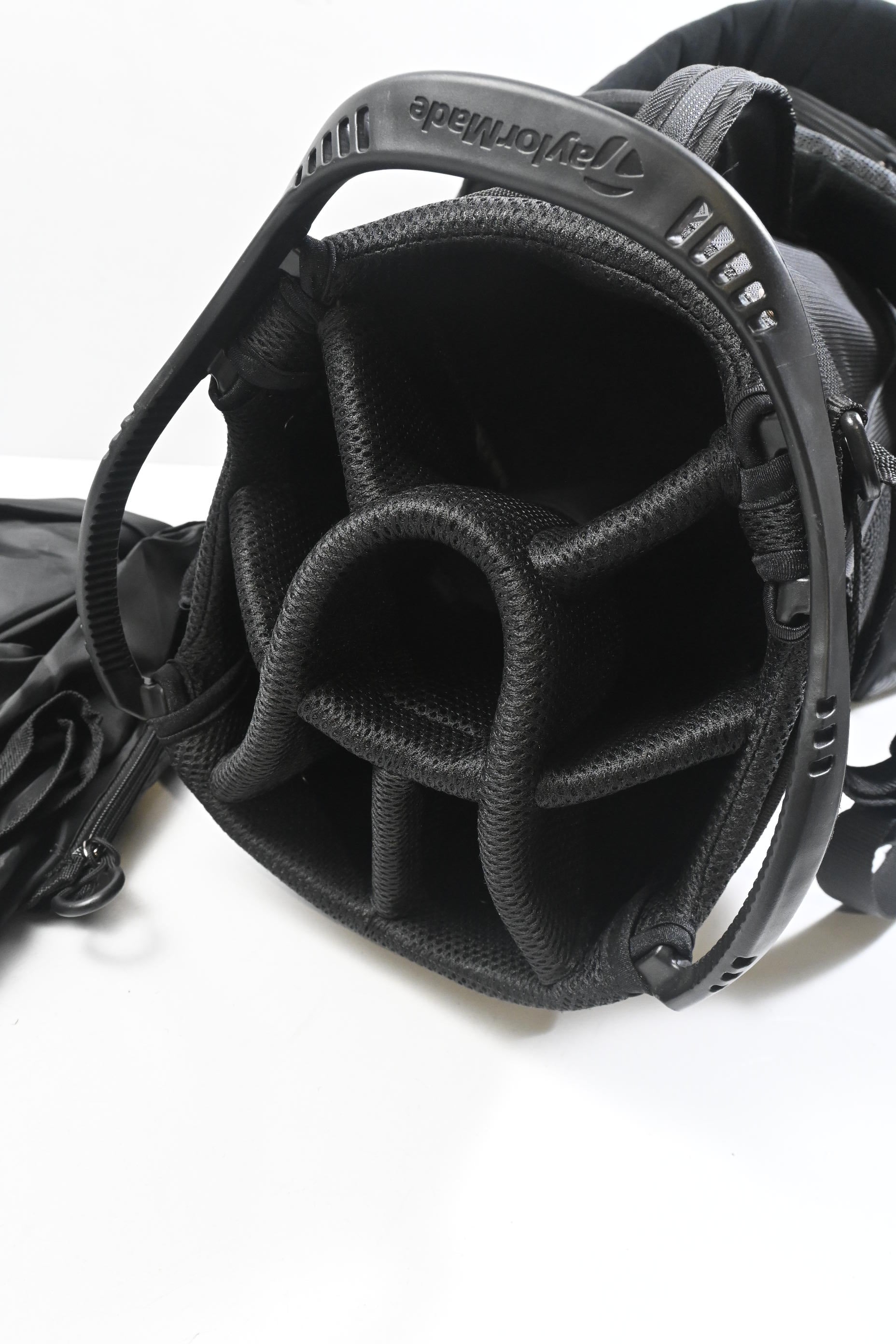 Taylormade Stand Bag / 8-Way Divider / Black