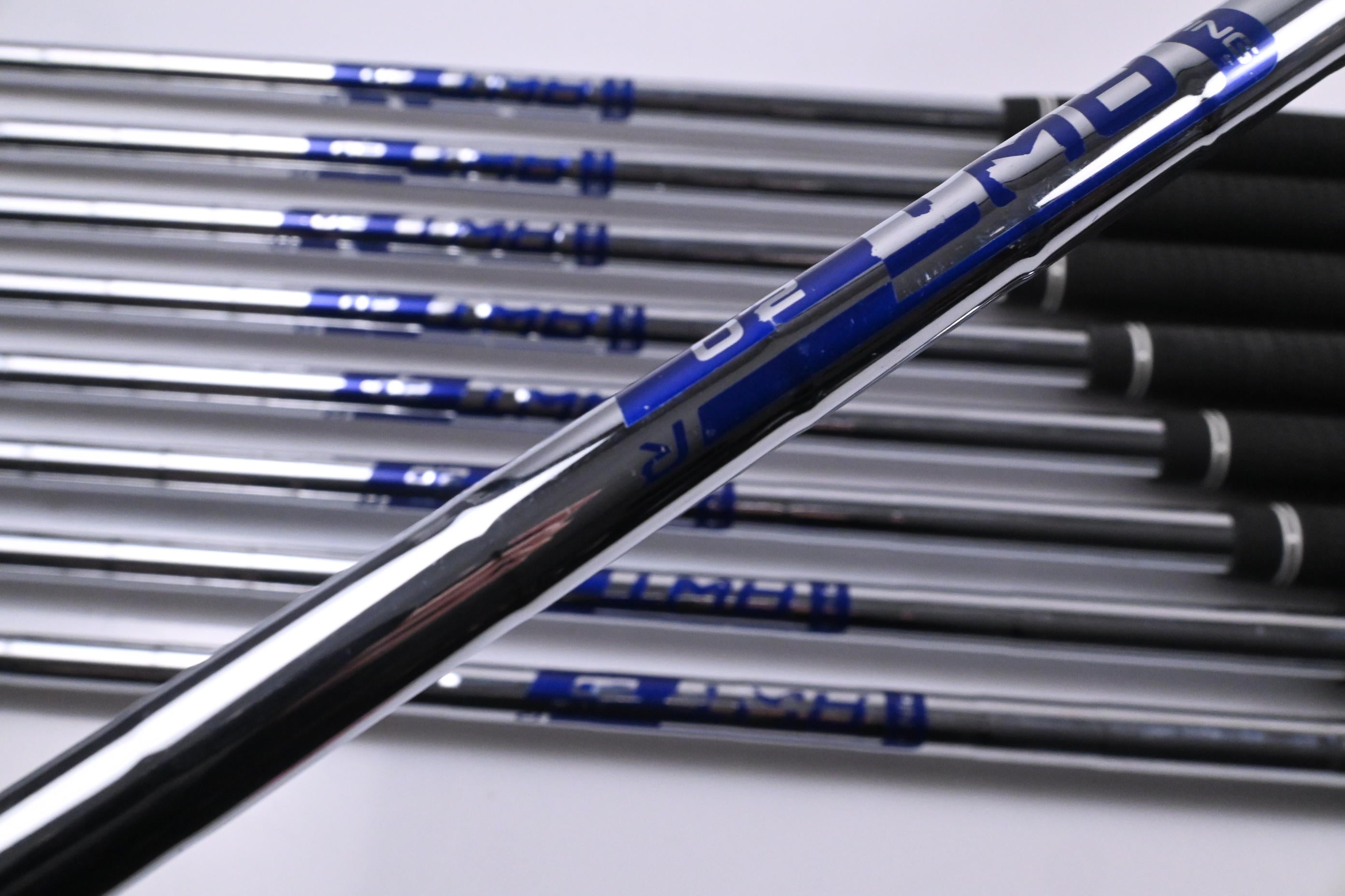 Ping G Series Irons / 4-PW+UW+SW / Yellow Dot / Regular Flex Ping AWT 2.0 Shafts