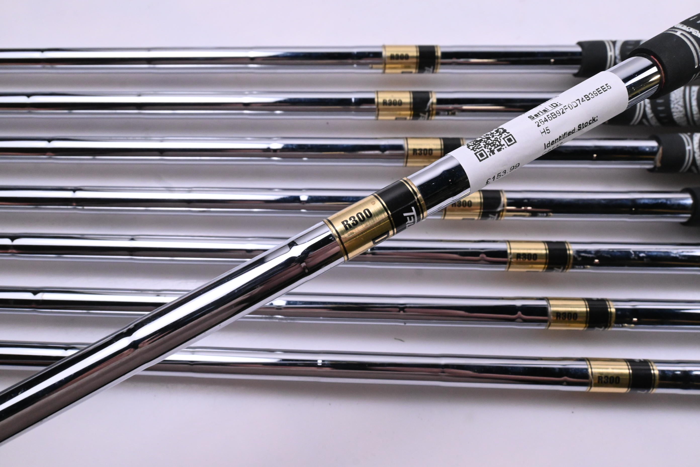 Mizuno MP-30 Irons / 3-PW / Regular Flex Dynamic Gold R300 Shafts