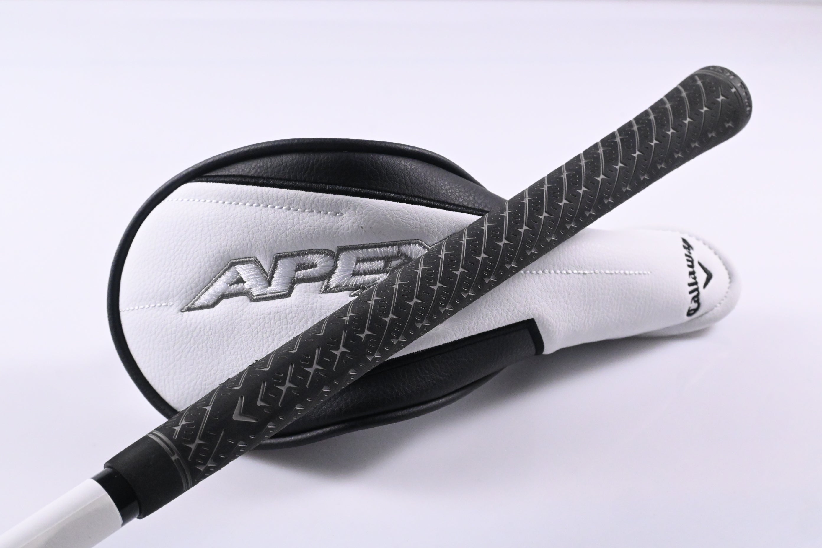 Callaway Apex UW 24 #2 Hybrid / 17 Degree / Stiff Flex MMT 70 Shaft