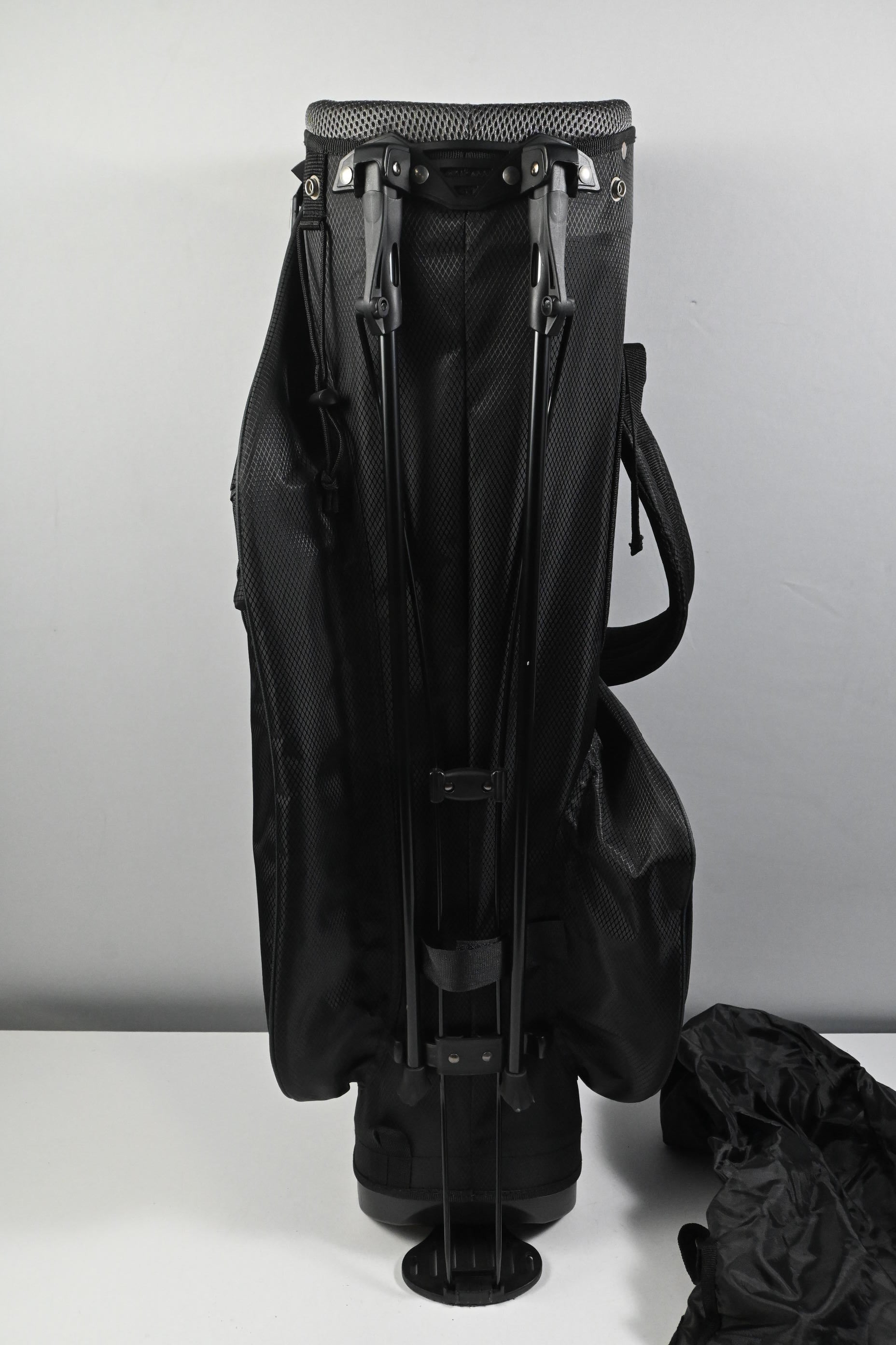 Fazer 3.0 Stand Bag / 6-Way Divider / Black, White