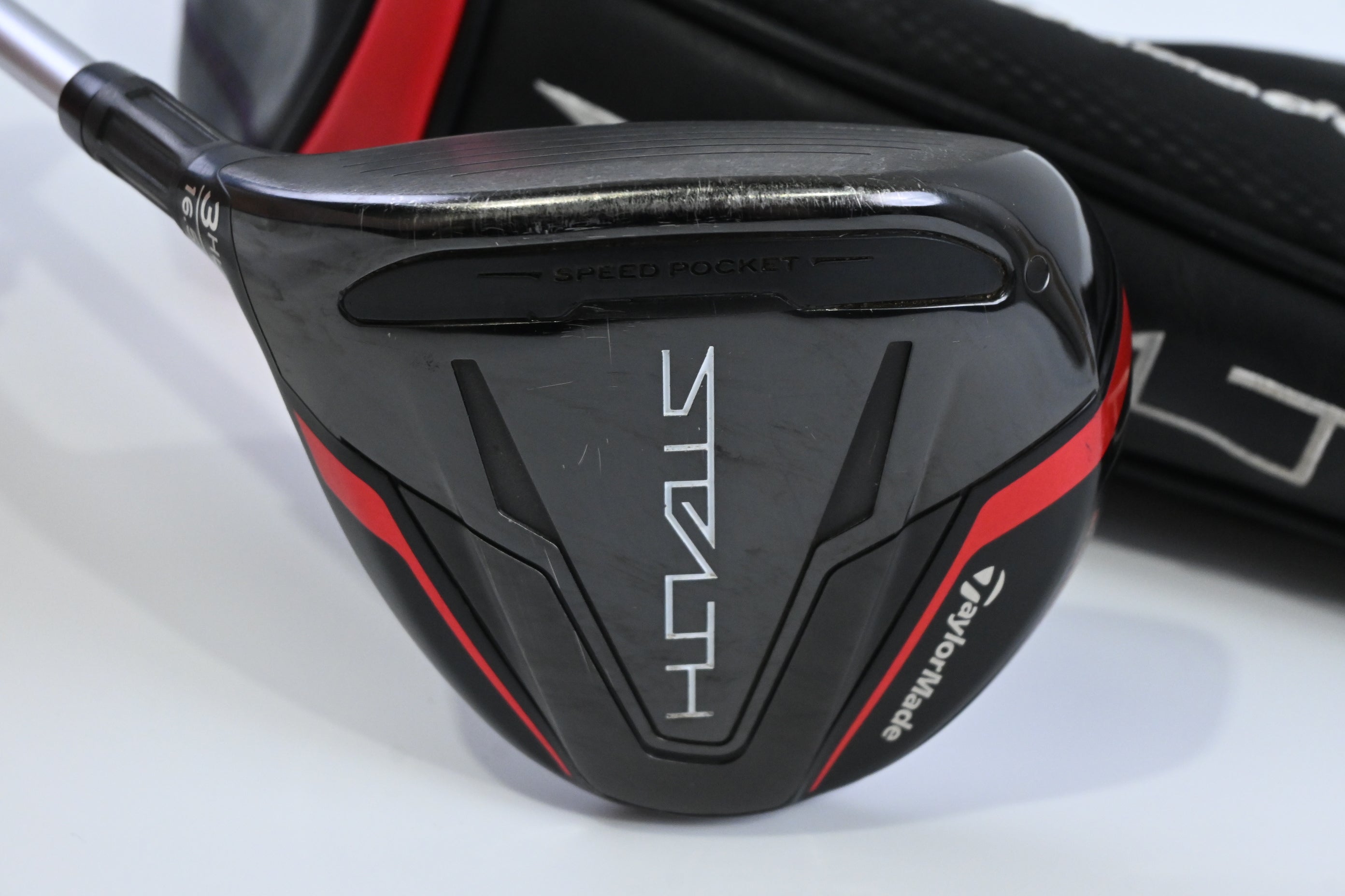 Left Hand Taylormade Stealth #3 Wood / 16.5 Degree / Stiff Flex Ascent Red 60
