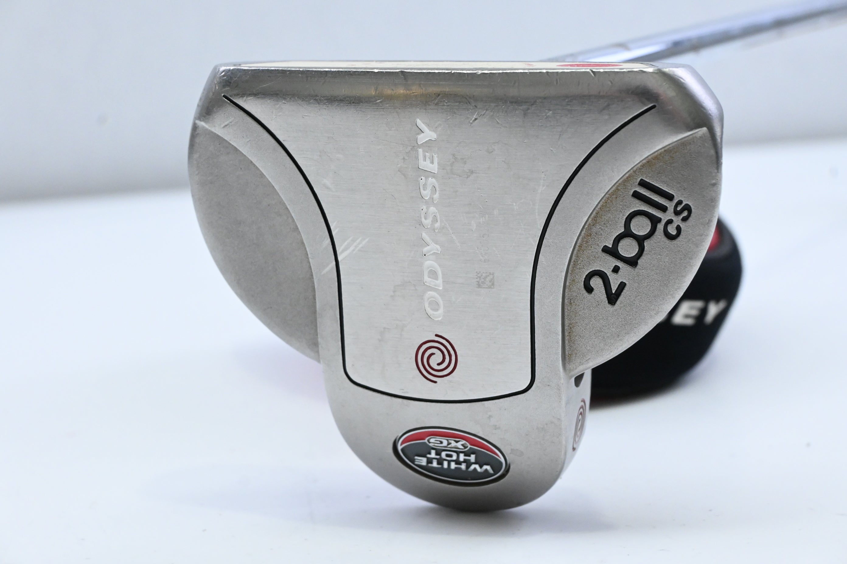 Odyssey White Hot XG 2 Ball CS Putter / 33 Inch
