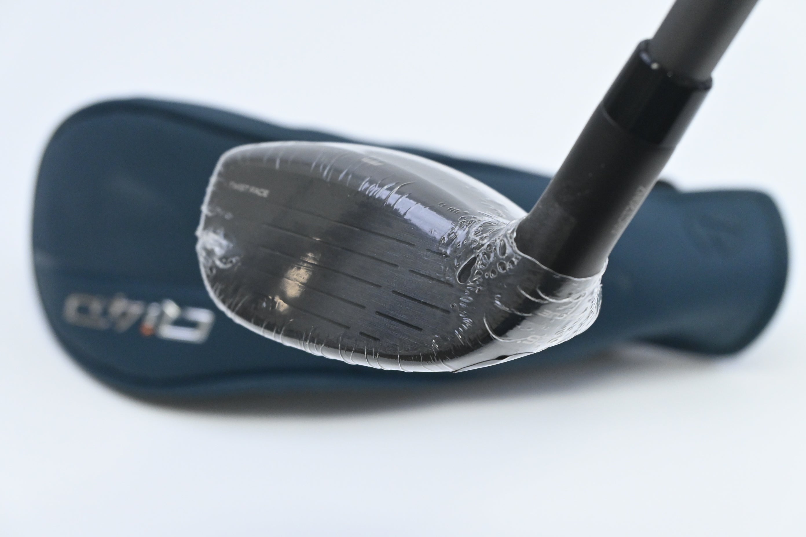 Taylormade Qi4D Max Lite #5 Hybrid / 26 Degree / Senior Flex Reax White 45 Shaft