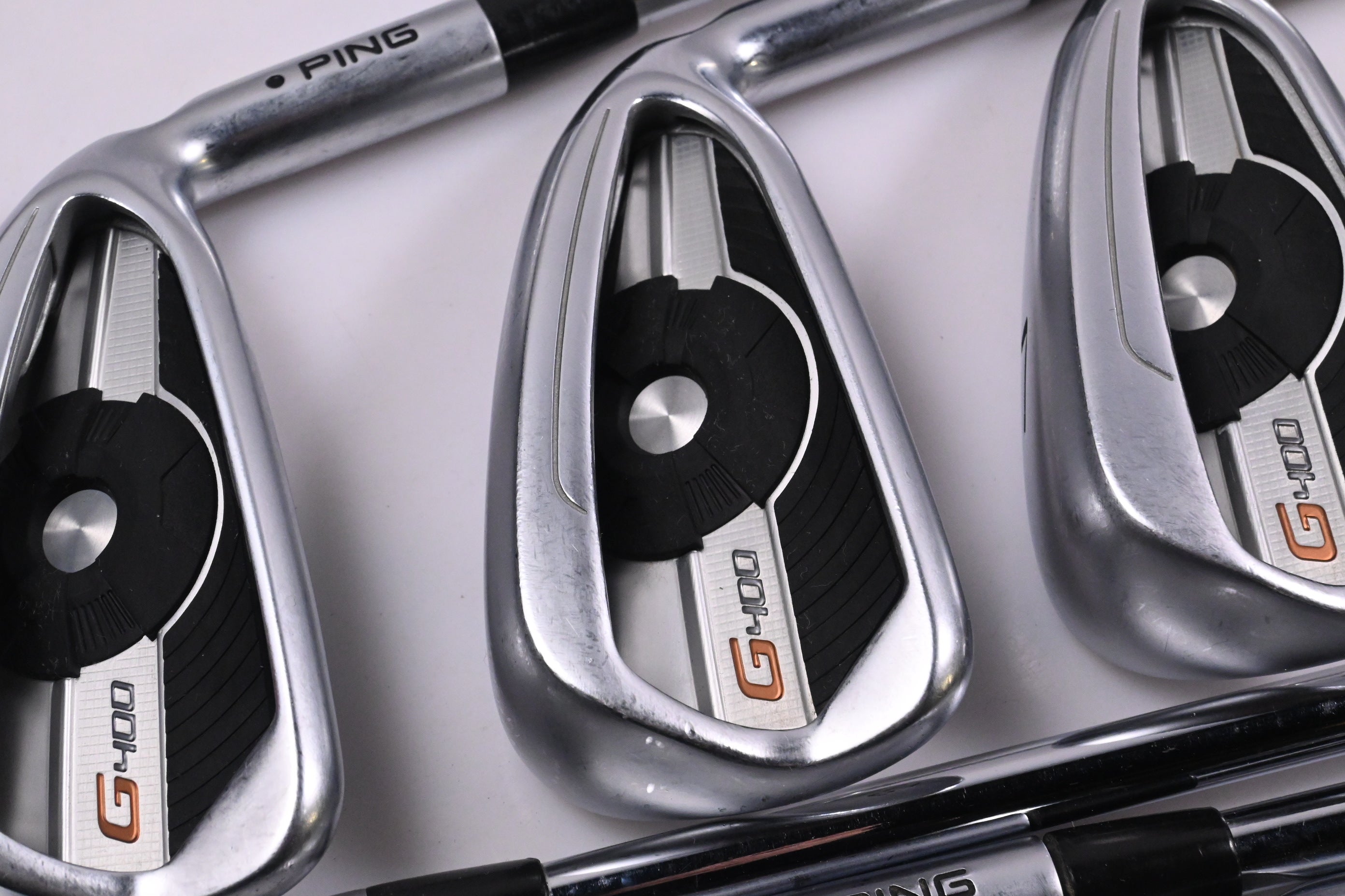 Ping G400 Irons / 5-PW+UW / Black Dot / Regular Flex Ping AWT 2.0 Shafts