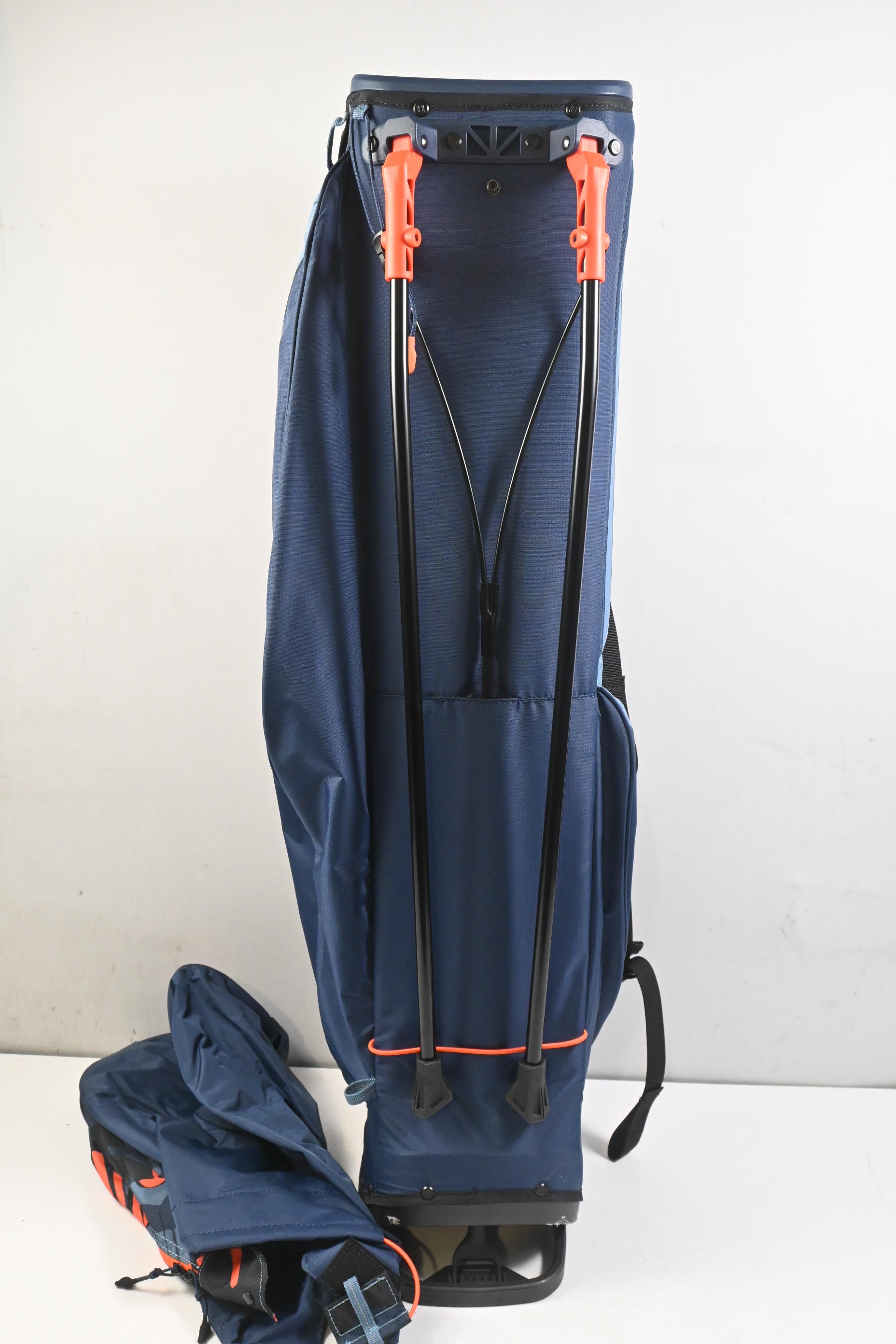 Ogio Feather Lite Stand Bag Golf Bag / 4-Way Divider / Blue, Navy, Orange