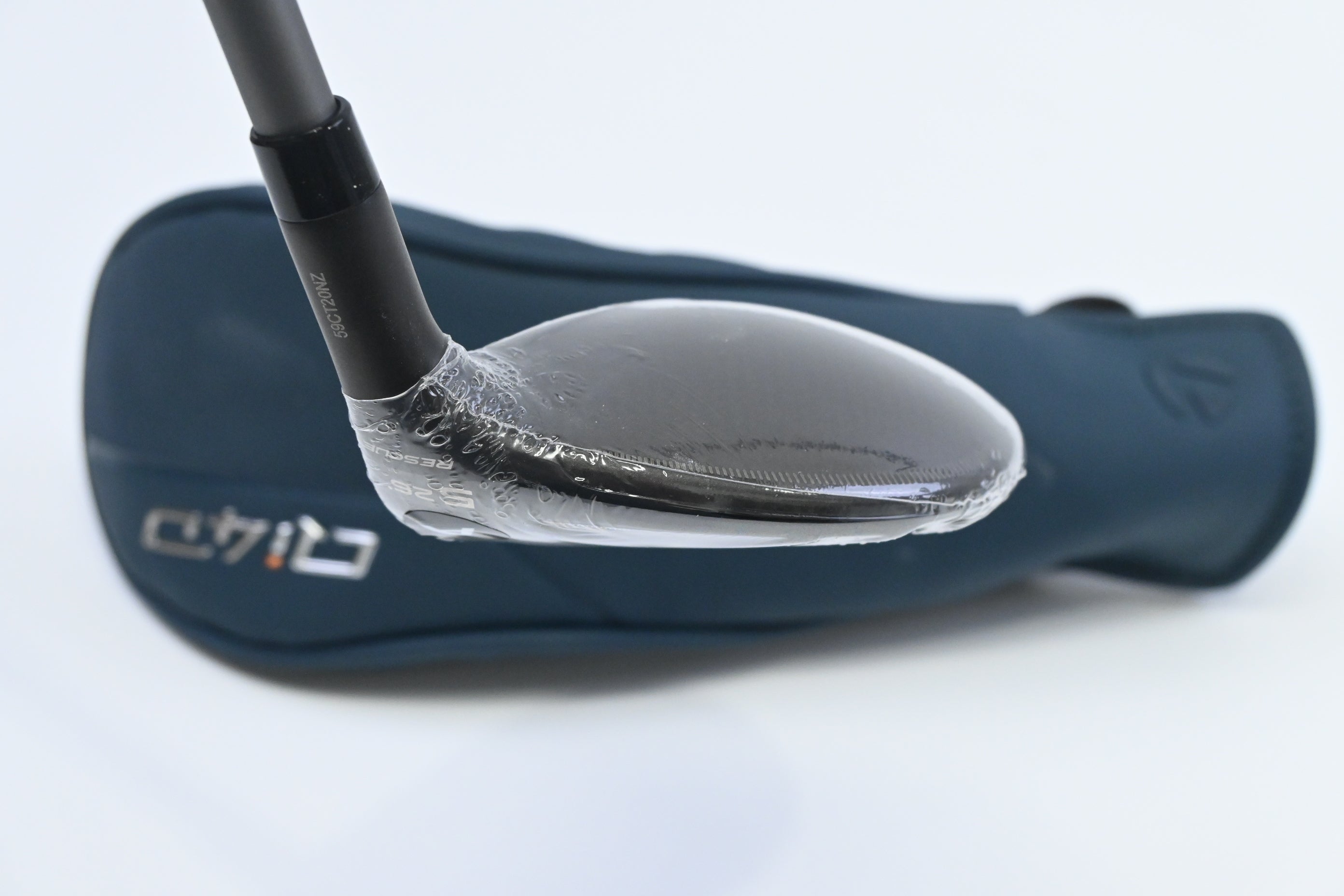 Taylormade Qi4D Max Lite #5 Hybrid / 26 Degree / Senior Flex Reax White 45 Shaft