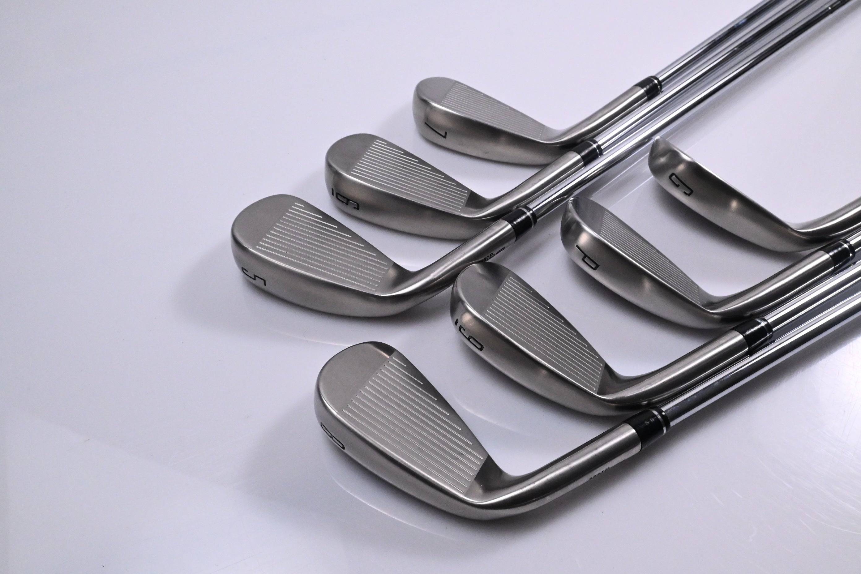 Wilson DYNAPWR Irons / 5-PW+GW / Regular Flex KBS MAX UltraLite Shafts