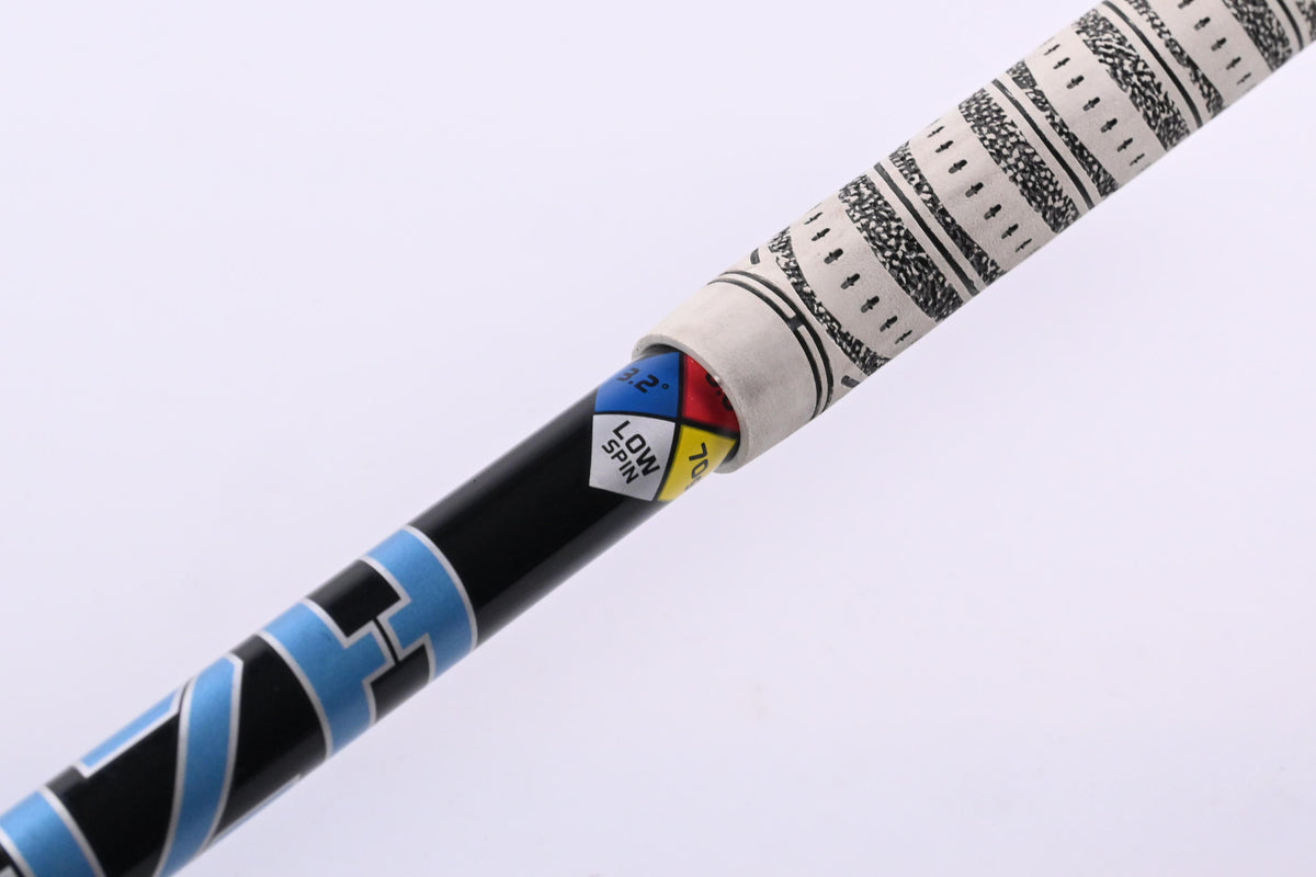 Titleist GT2 #5 Wood / 18 Degree / Stiff Flex Hzrdus Smoke RDX Blue 70 Shaft