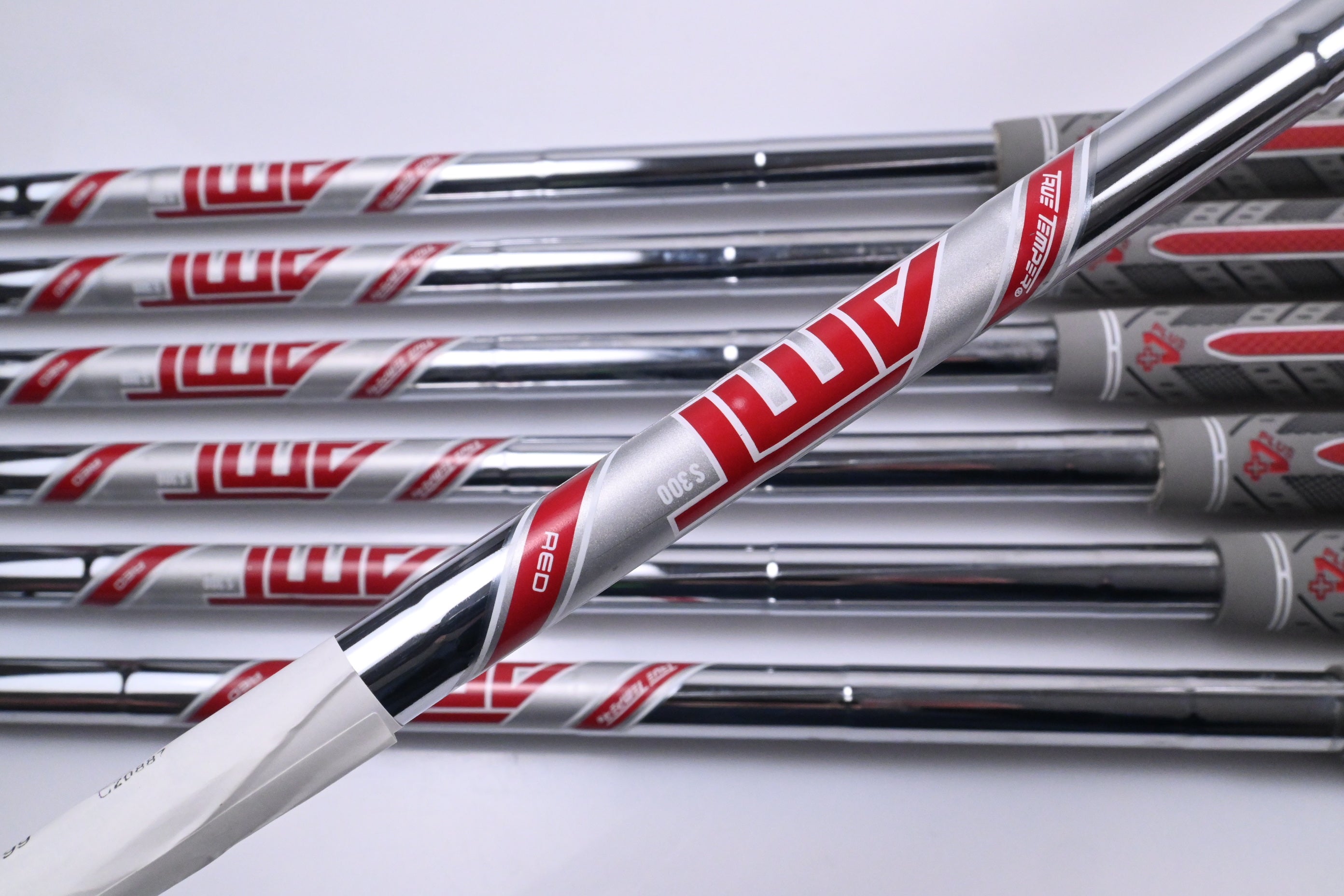 Titleist T350 Irons / 5-PW+48° / Stiff Flex AMT Red S300 Shafts