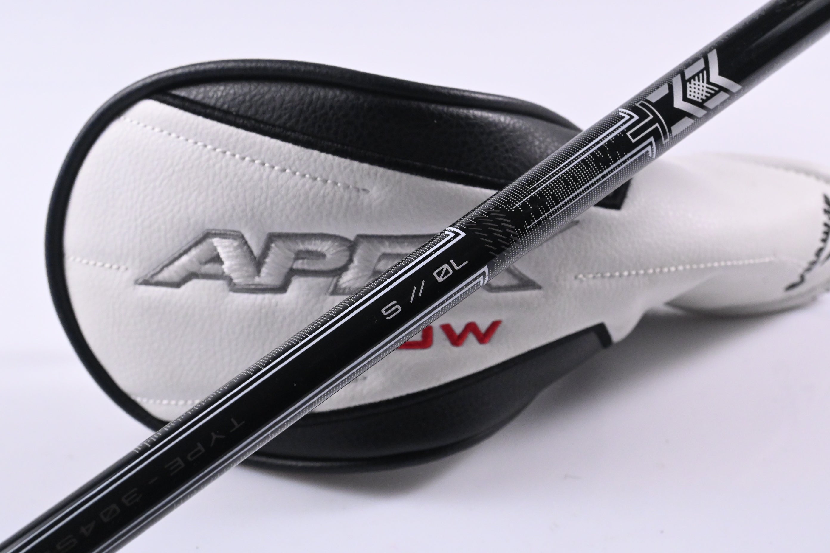 Callaway Apex UW 24 #2 Hybrid / 17 Degree / Stiff Flex MMT 80 Shaft