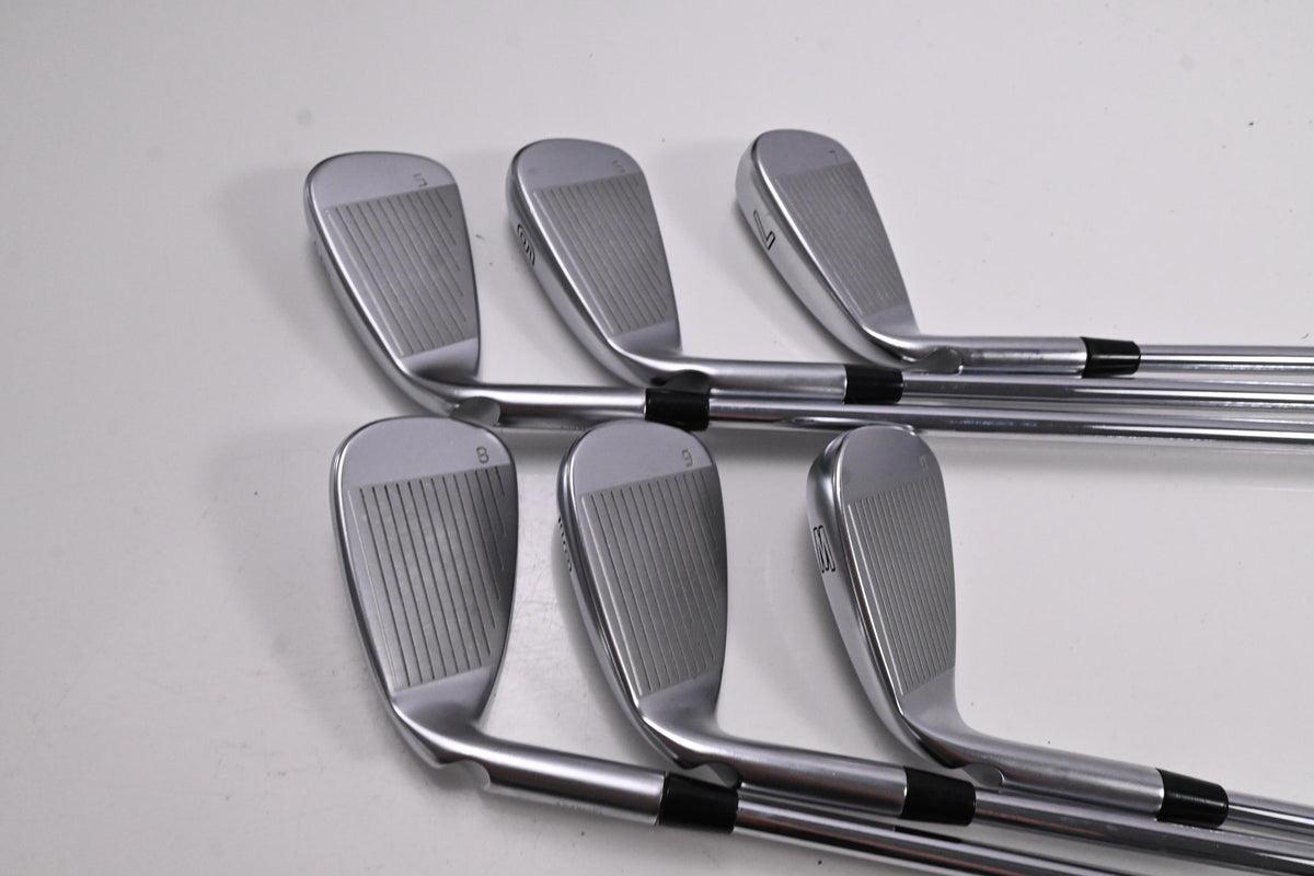 Ping G425 Irons / 5-PW / Black Dot Regular Flex Ping AWT 2.0 Shaft