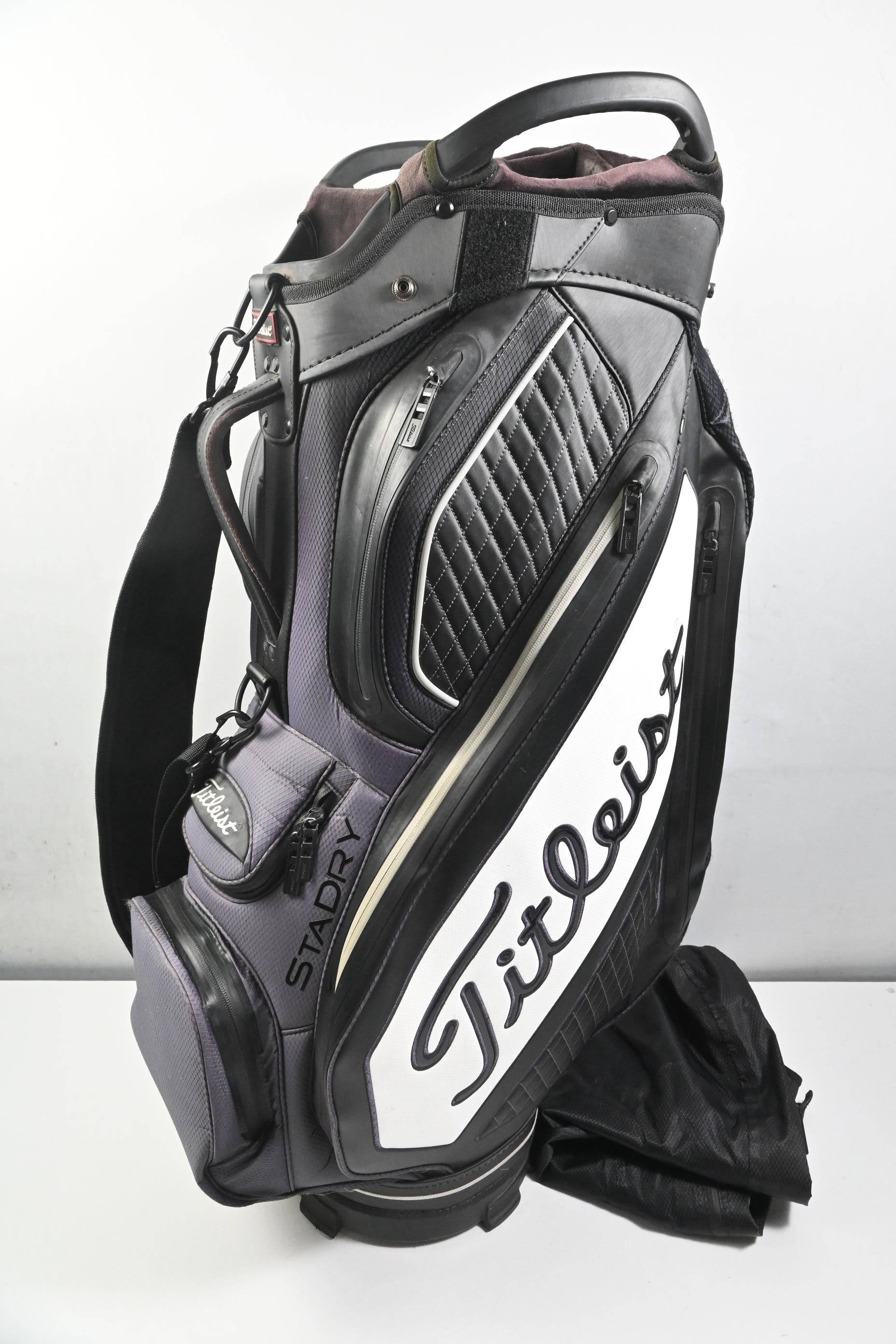 Titleist StaDry Cart Bag / 15-Way Divider / Black, White