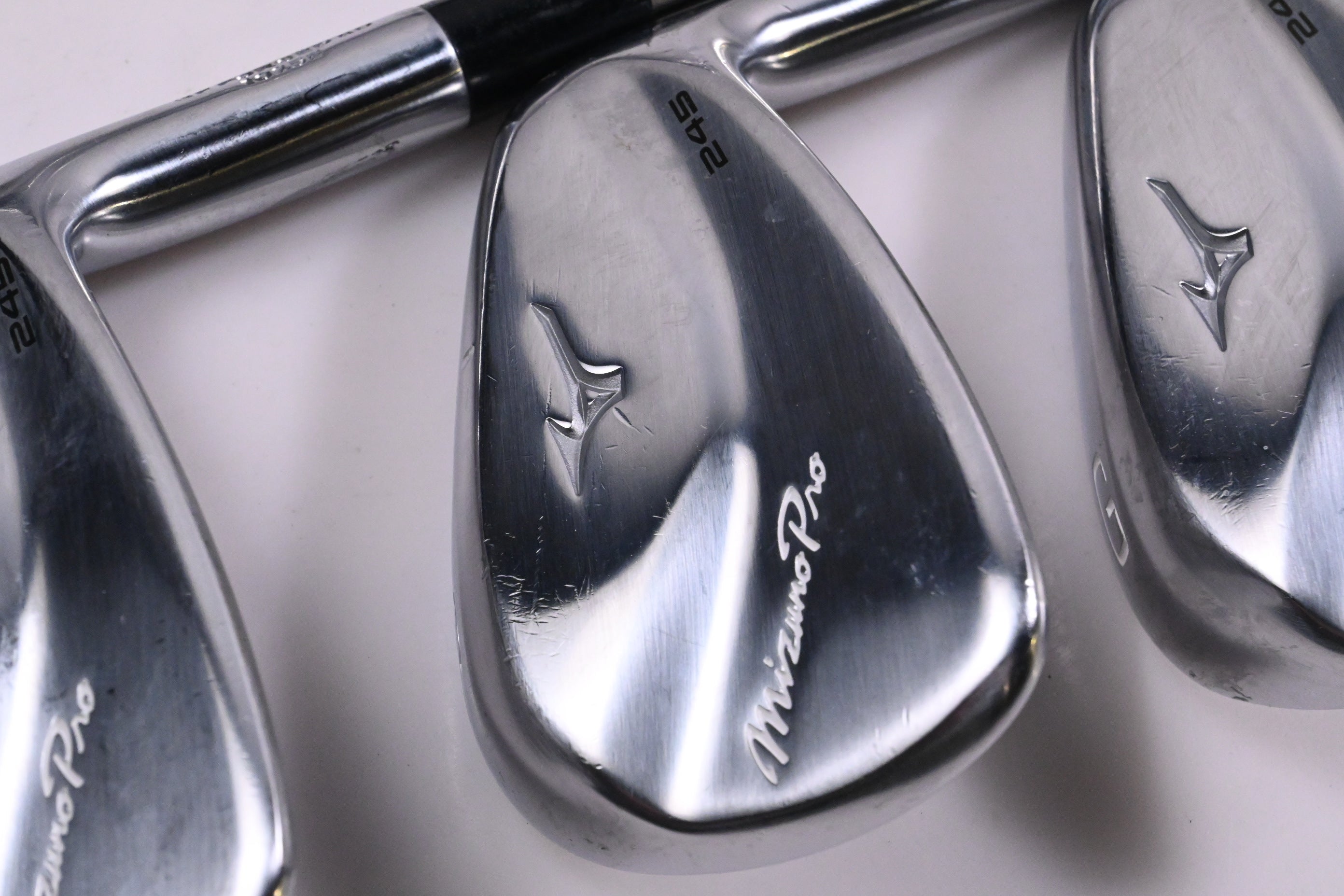 Mizuno Pro 245 Irons / 7-PW+GW / Senior Flex UST Recoil ESX 460 Shafts