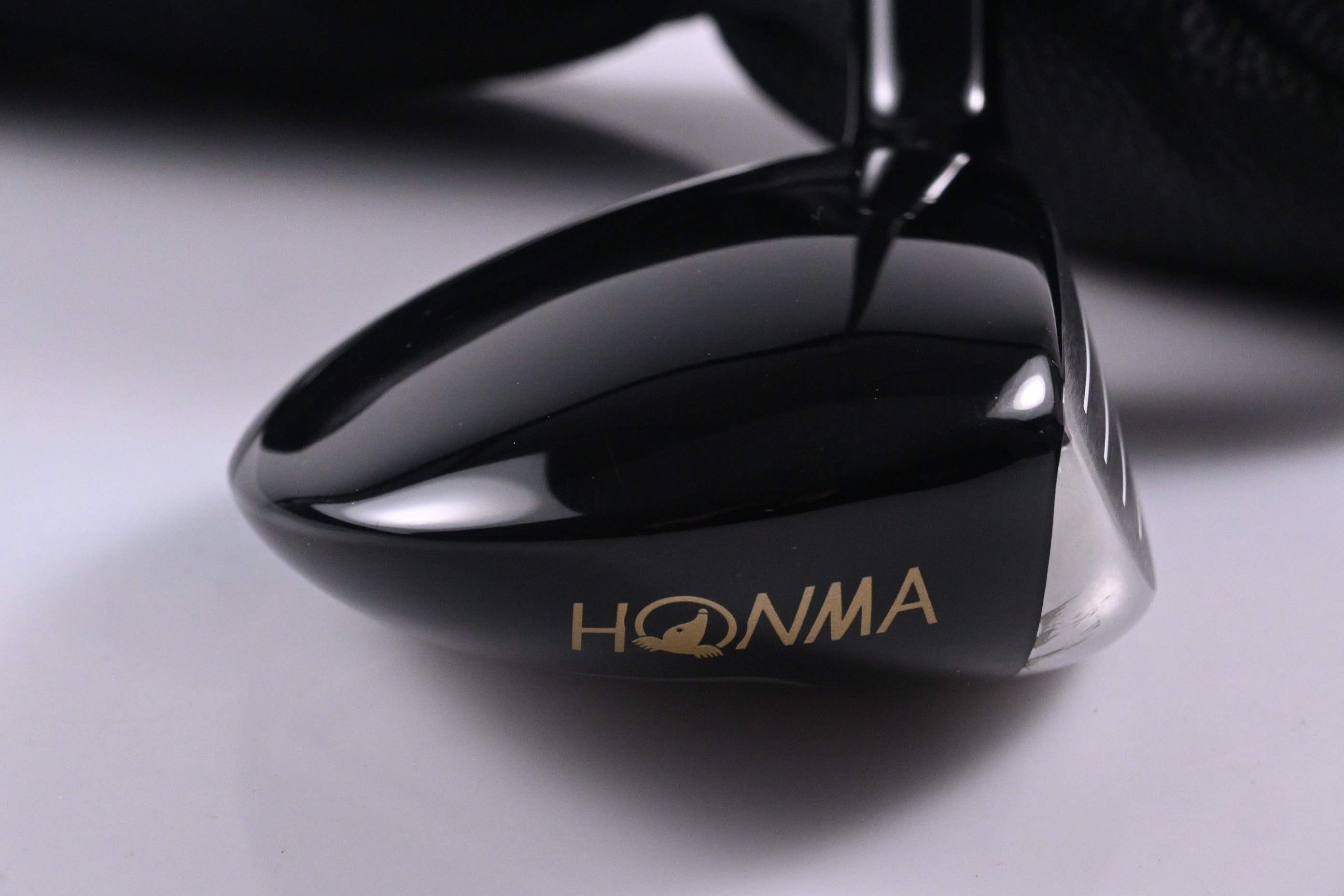Honma TR21 #5 Wood / 18 Degree / Stiff Flex Vizard TR-20 60 Shaft