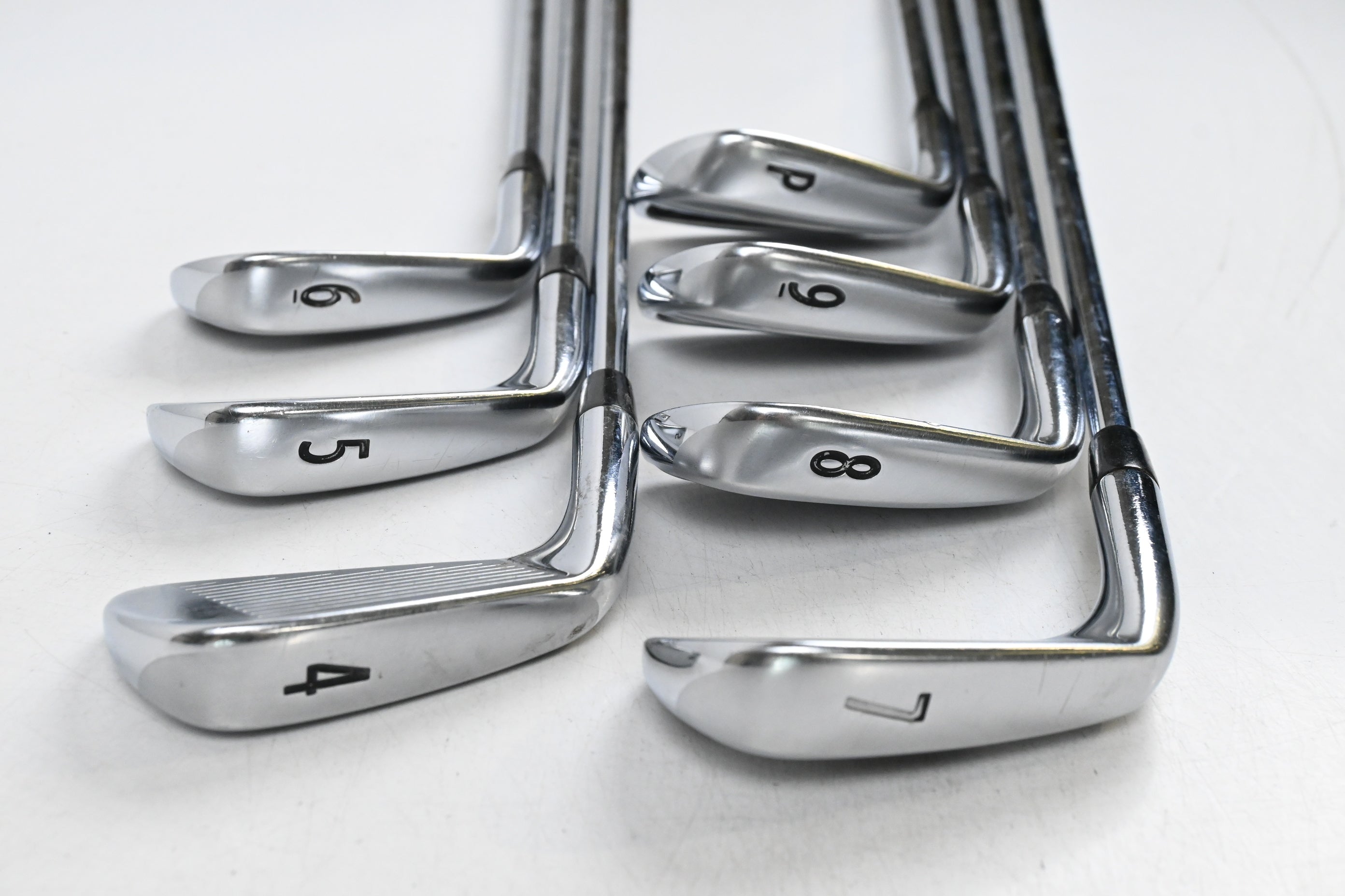 Titleist 712 AP2 Irons / 4-PW / Stiff Flex Dynamic Gold S300 Shafts