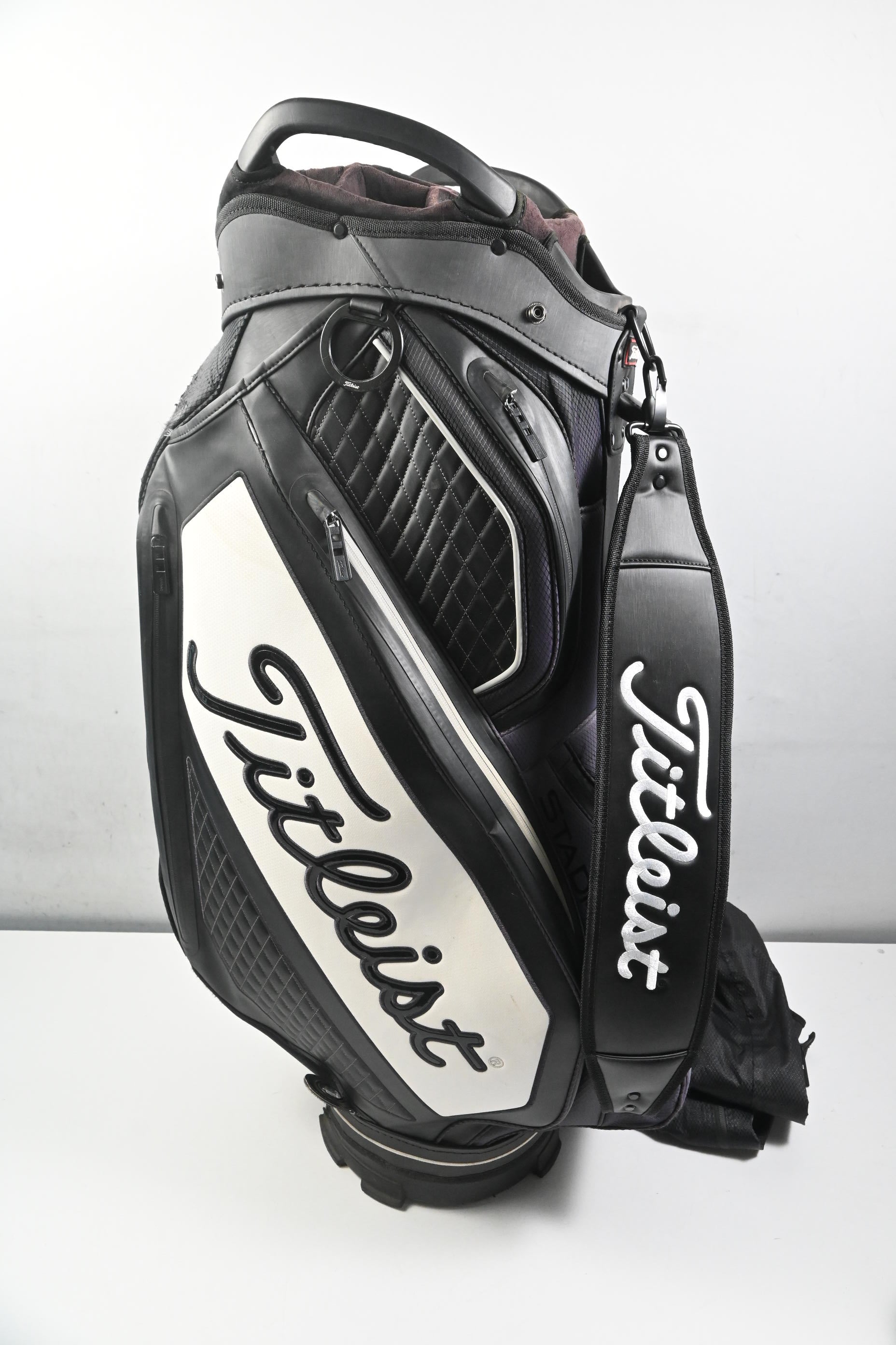 Titleist StaDry Cart Bag / 15-Way Divider / Black, White