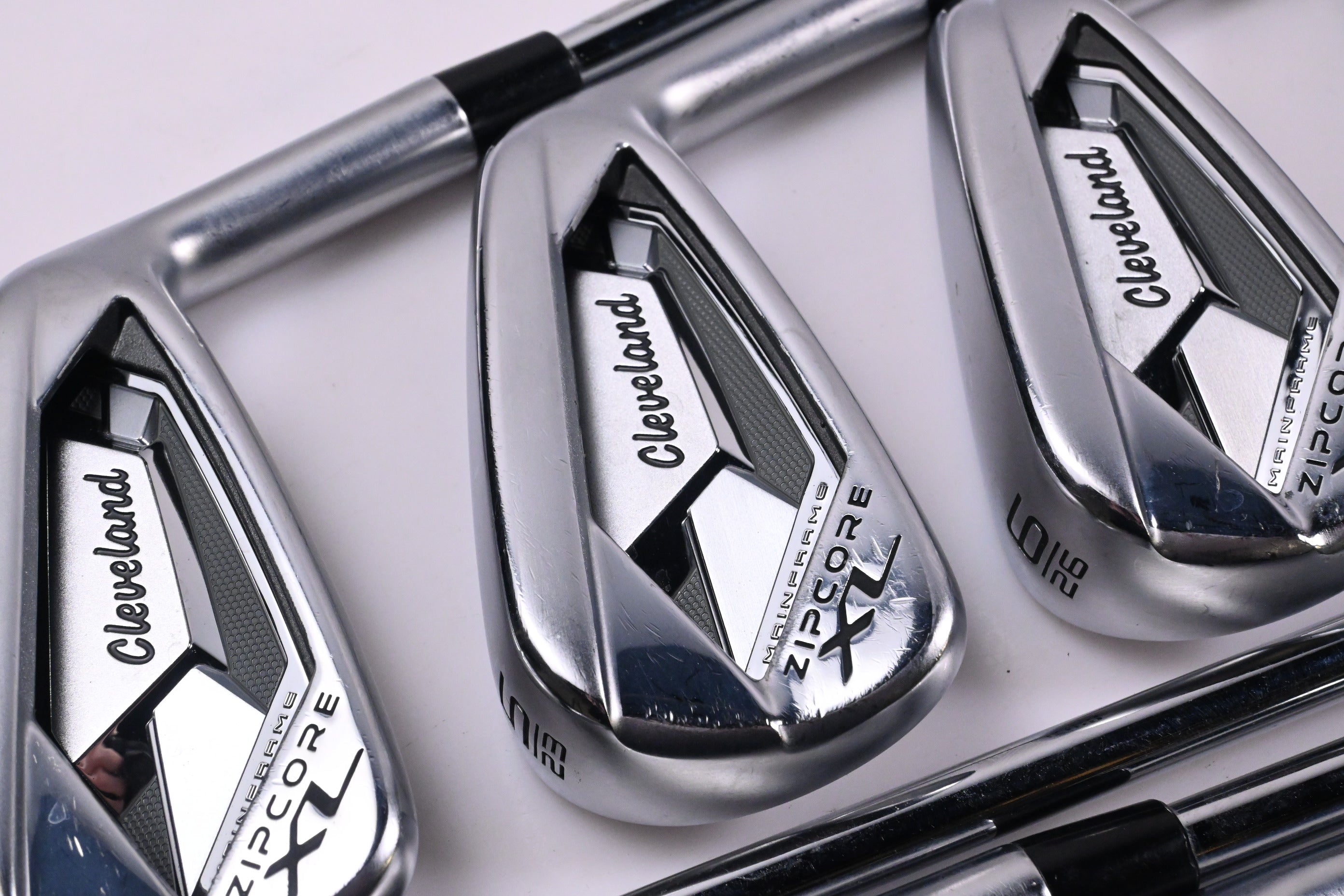 Cleveland Zipcore XL Irons / 4-PW+GW+SW / Regular Flex KBS Tour Lite Shafts