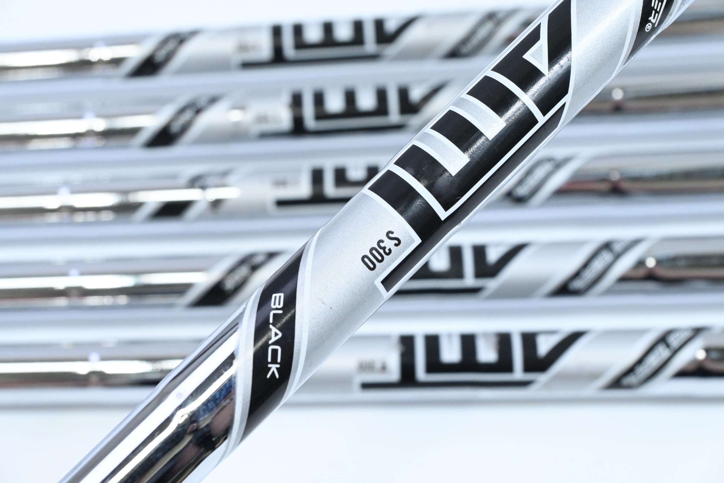 Titleist T100.S 2021 Irons / 6-PW+48° / Stiff Flex AMT Black S300 Shafts
