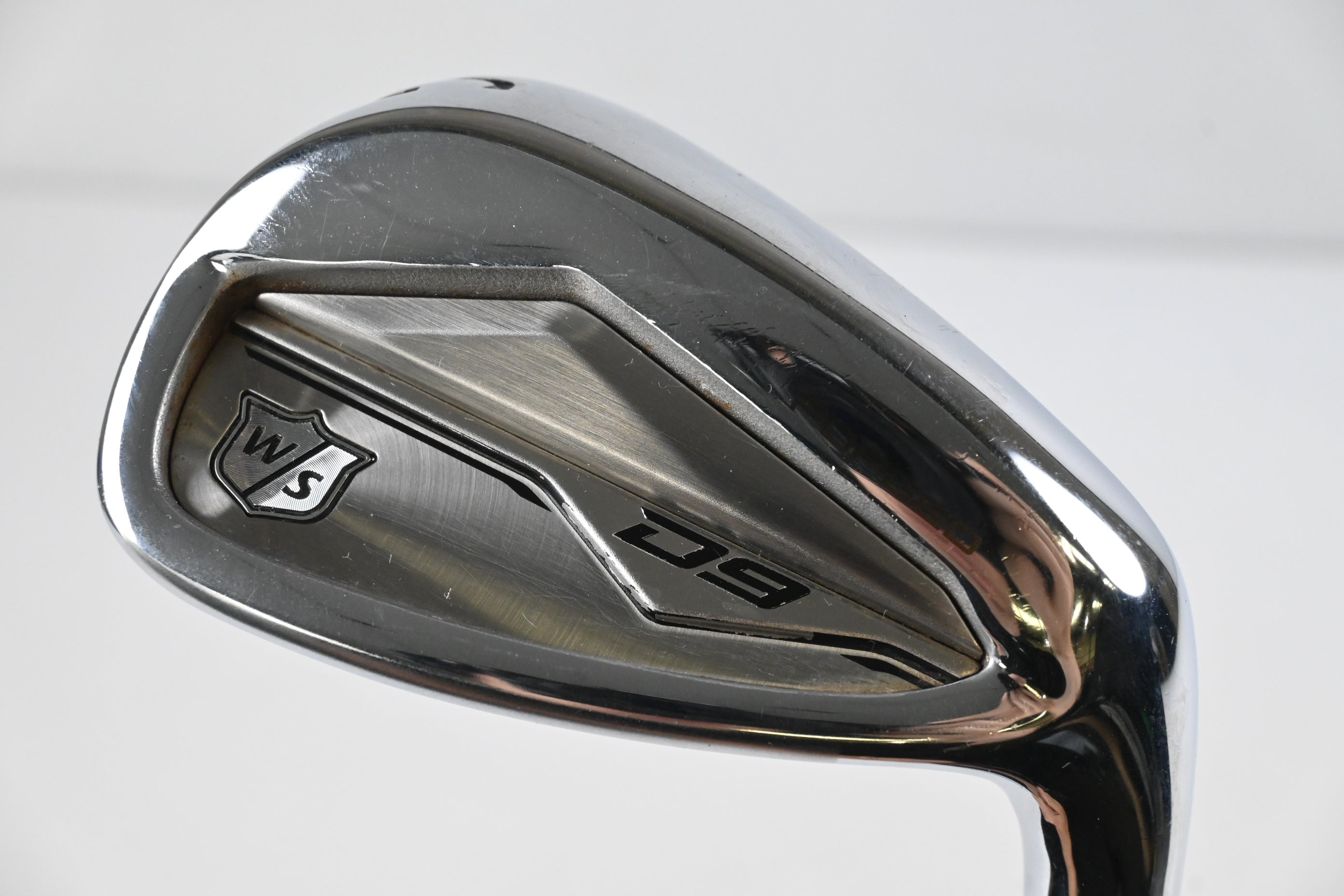 Wilson D9 Forged Gap Wedge / 49 Degree / Regular Flex Dynamic Gold R300 95 Shaft