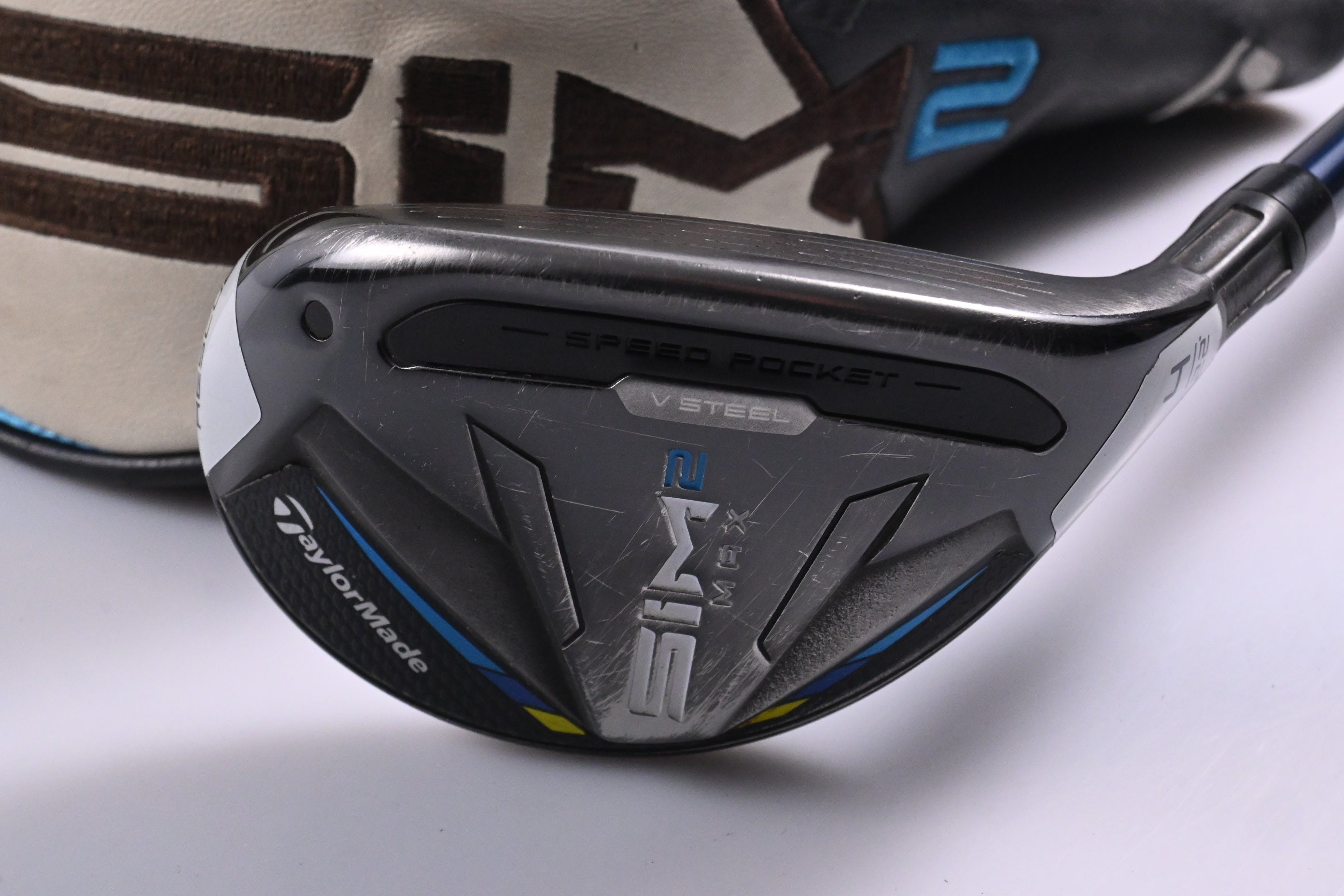 Taylormade SIM2 Max #4 Hybrid / 22 Degree / Regular Flex Ventus Blue 6 Shaft