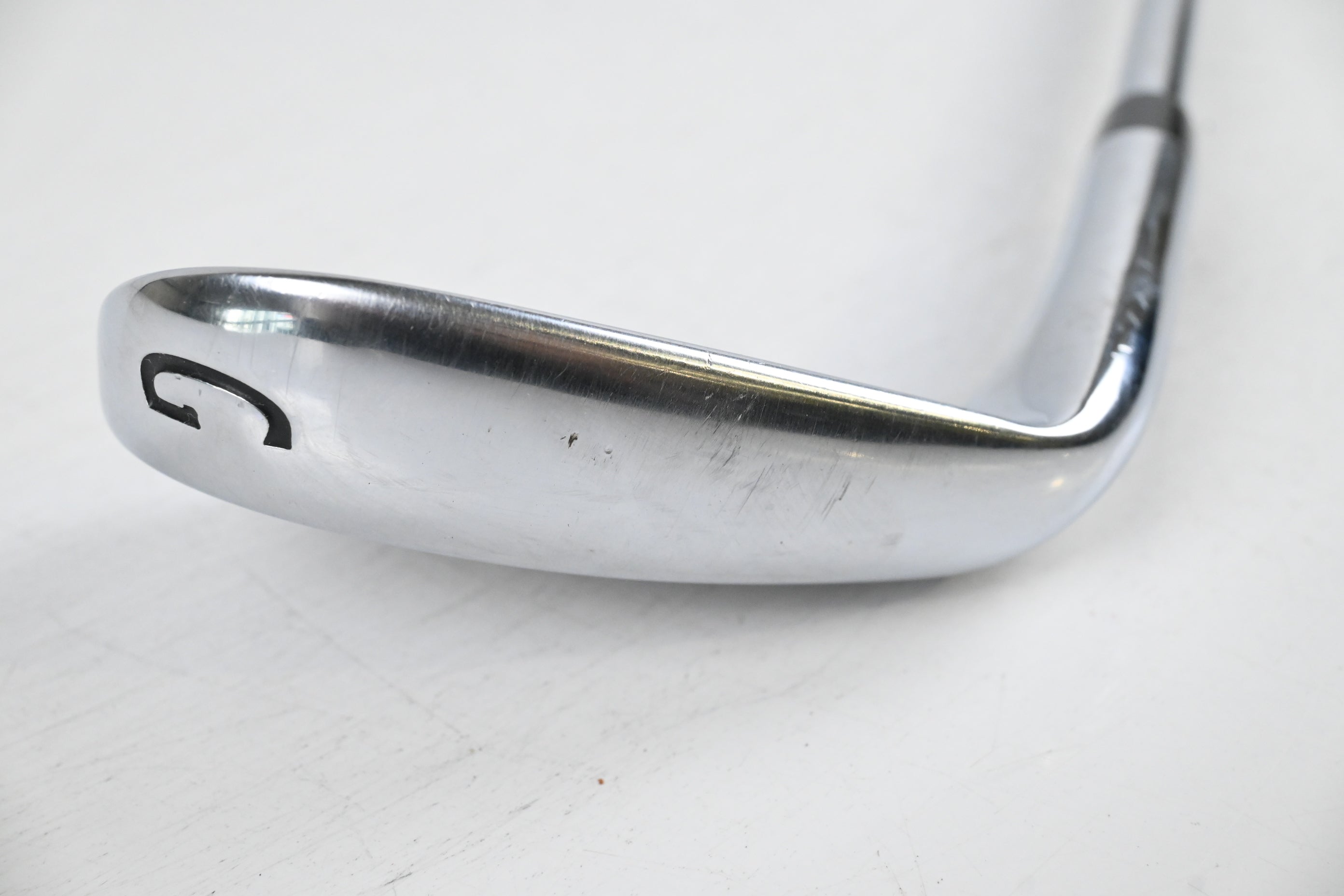 Wilson D9 Forged Gap Wedge / 49 Degree / Regular Flex Dynamic Gold R300 95 Shaft