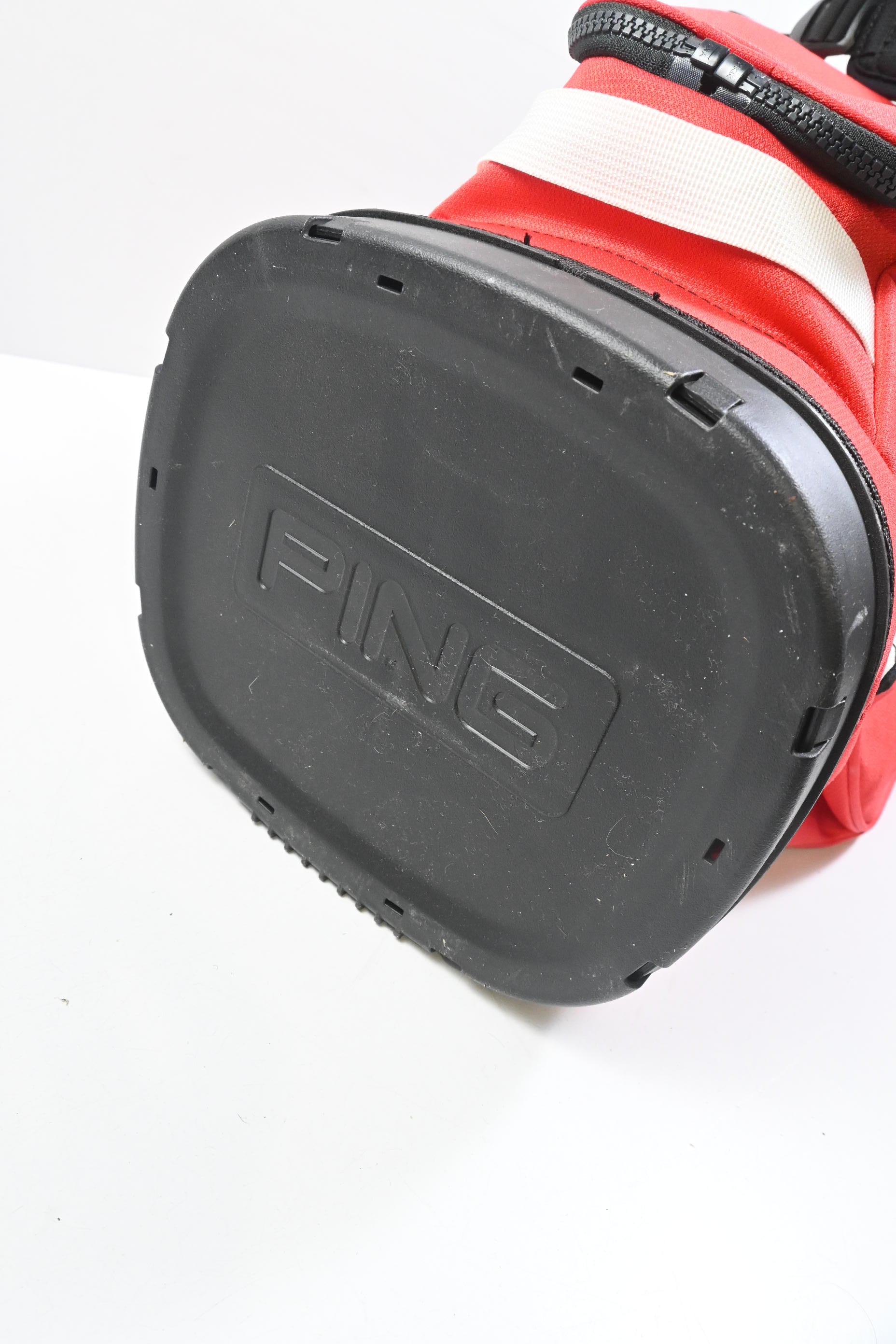 Ping Hoofer Lite Stand Bag / 4-Way Divider / Red, Black, White